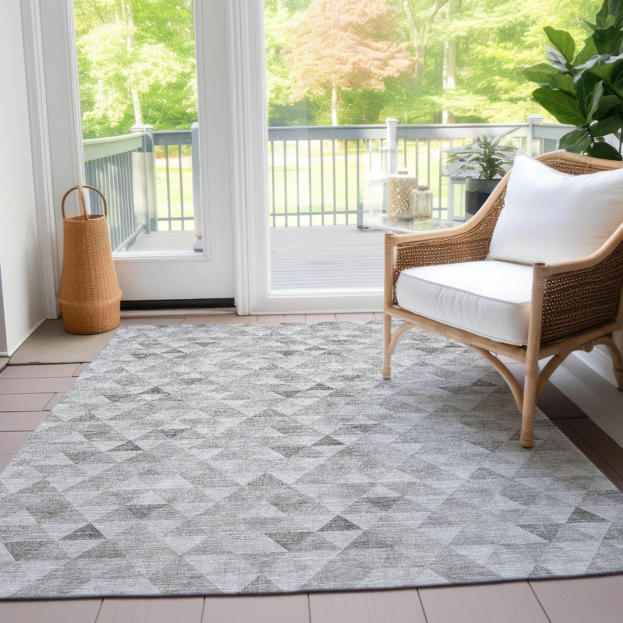 Machine Washable Indoor/ Outdoor Chantille Contemporary Mosaic Rug
