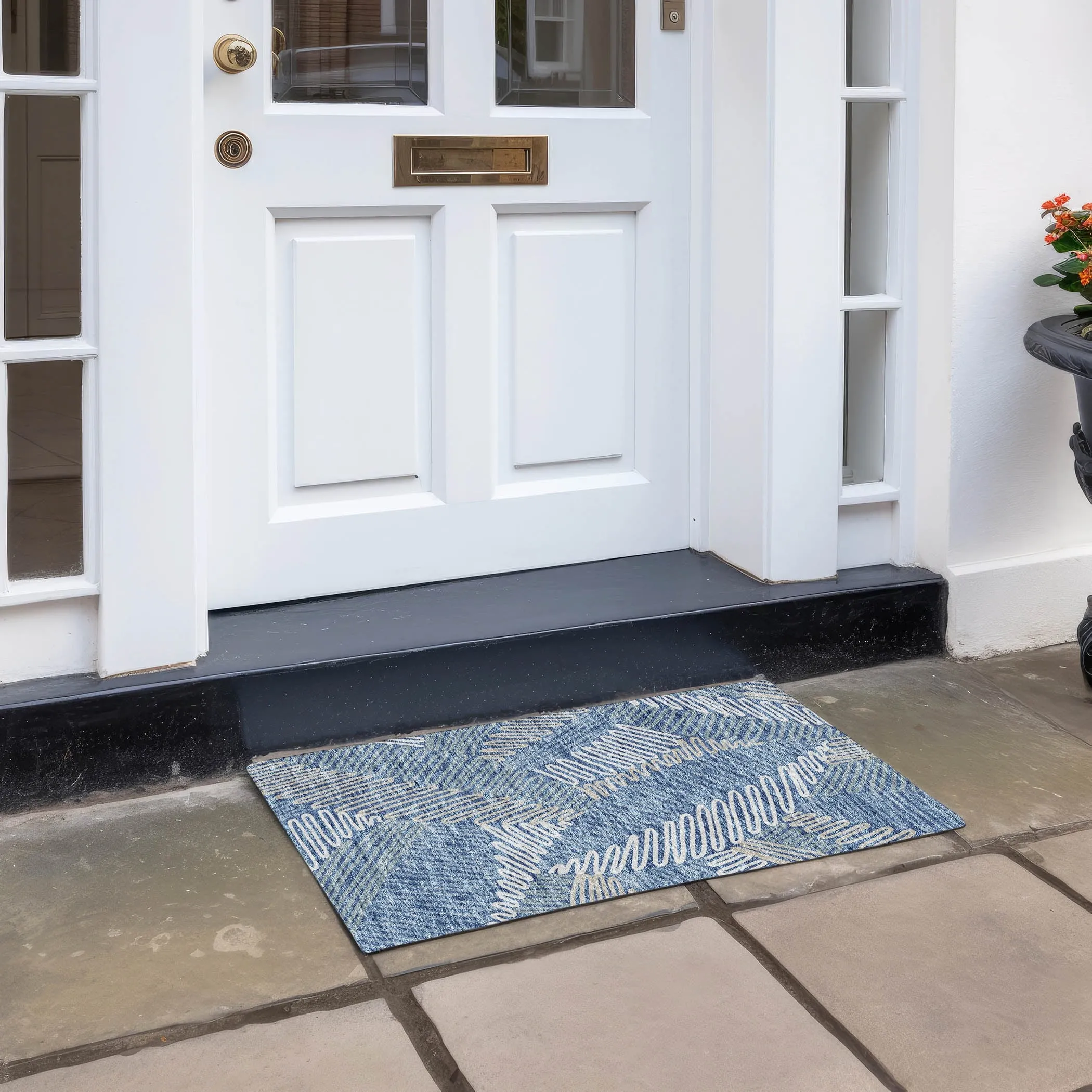 Machine Washable Indoor/ Outdoor Chantille Contemporary Squiggles Rug