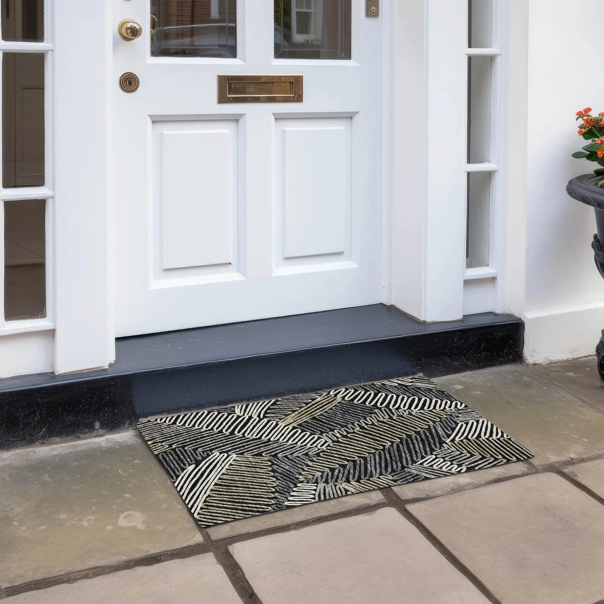 Machine Washable Indoor/ Outdoor Chantille Contemporary Squiggles Rug