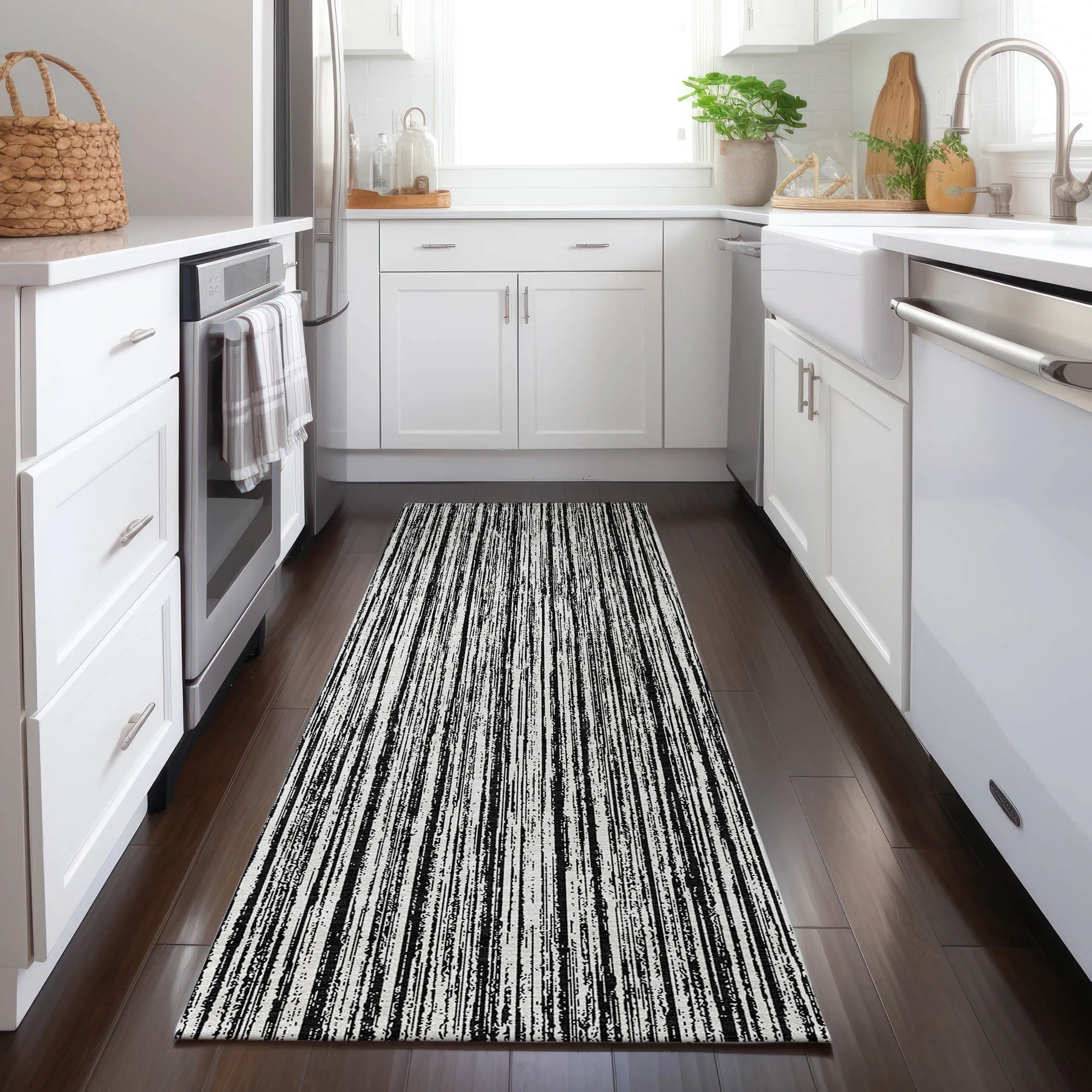 Machine Washable Indoor/ Outdoor Chantille Contemporary Stripes Rug