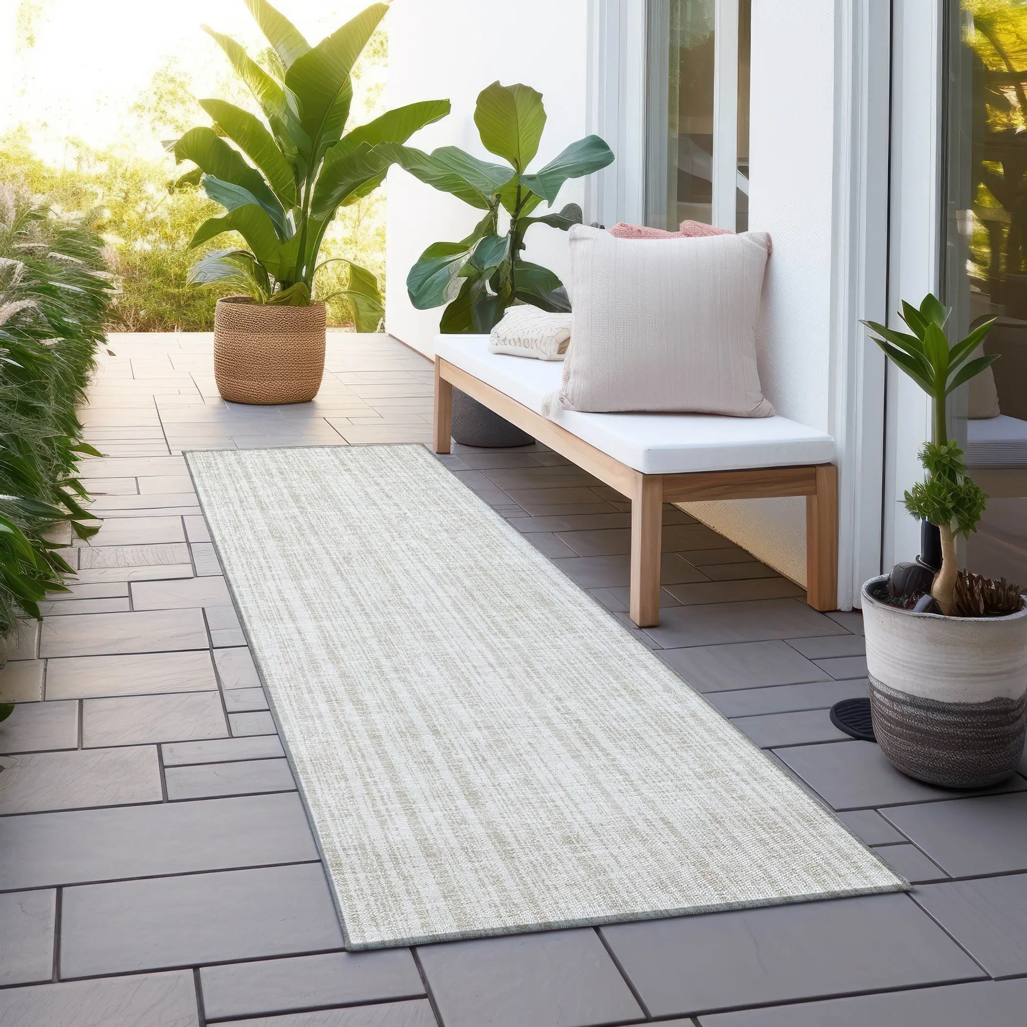 Machine Washable Indoor/ Outdoor Chantille Contemporary Stripes Rug