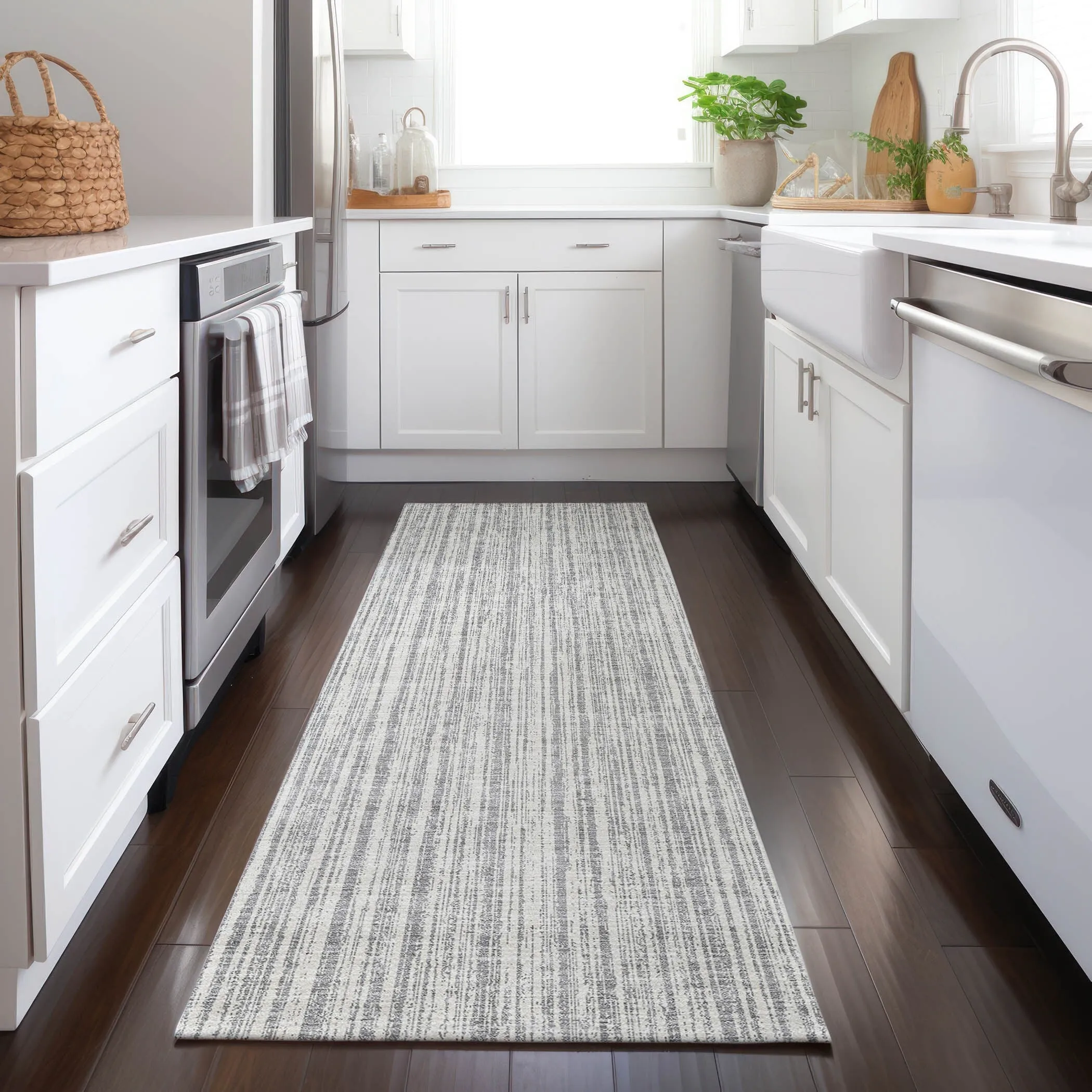 Machine Washable Indoor/ Outdoor Chantille Contemporary Stripes Rug