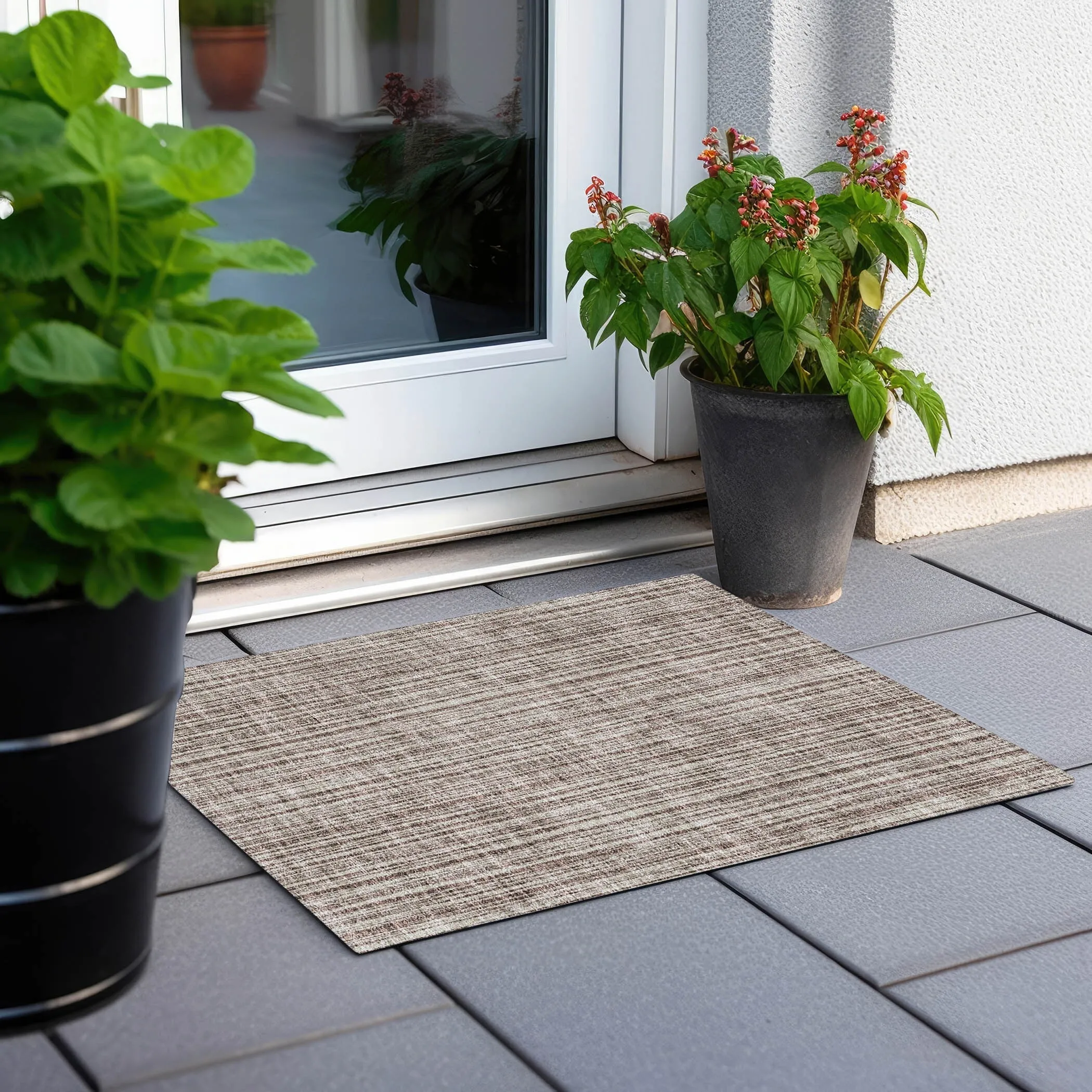 Machine Washable Indoor/ Outdoor Chantille Contemporary Stripes Rug