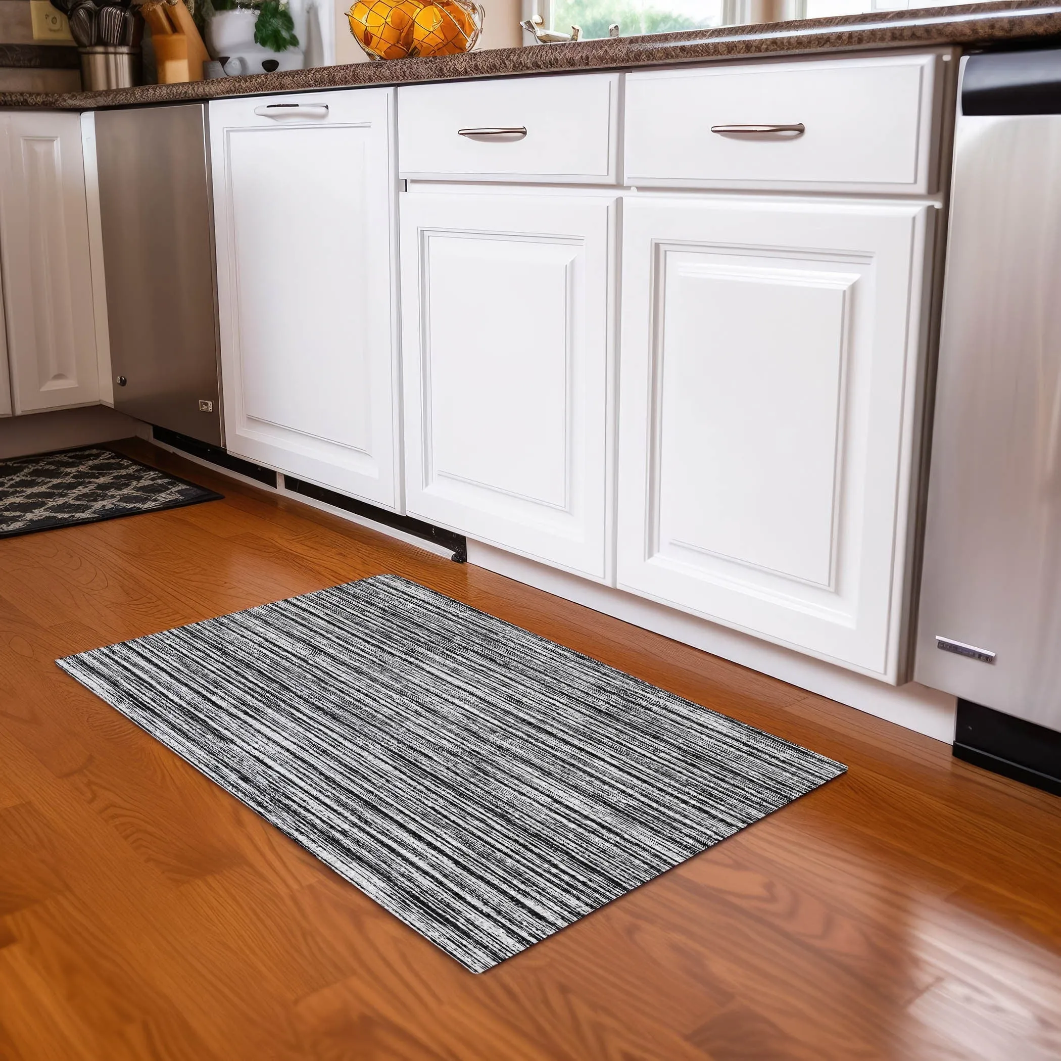 Machine Washable Indoor/ Outdoor Chantille Contemporary Stripes Rug