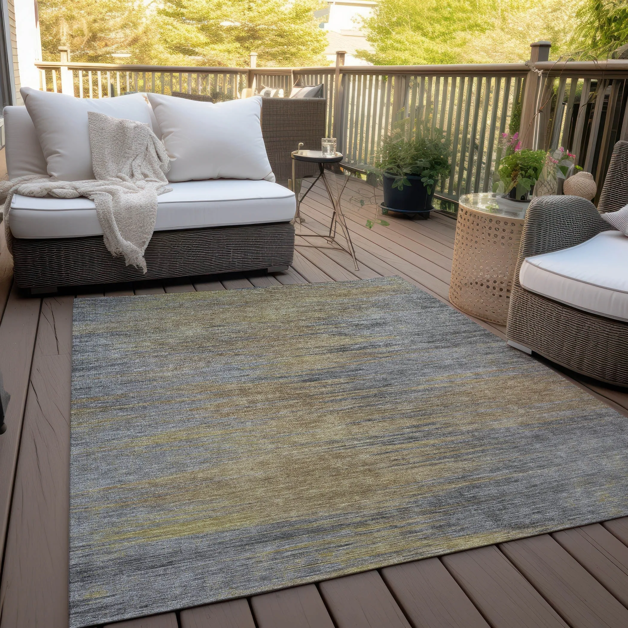 Machine Washable Indoor/ Outdoor Chantille Solid Ombre Rug