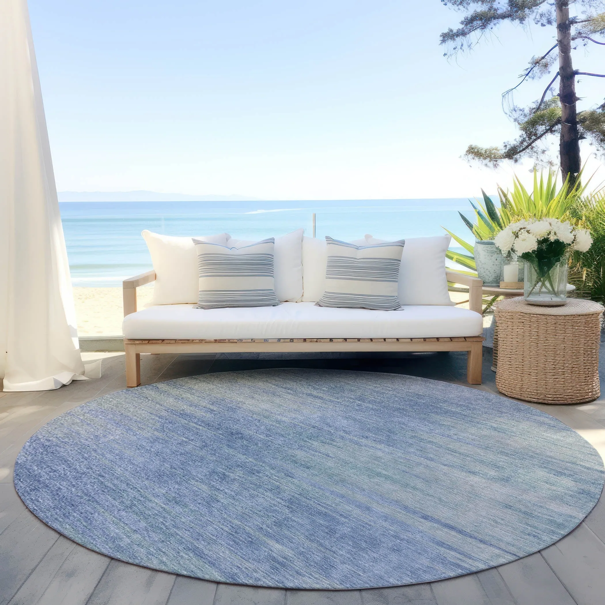 Machine Washable Indoor/ Outdoor Chantille Solid Ombre Rug
