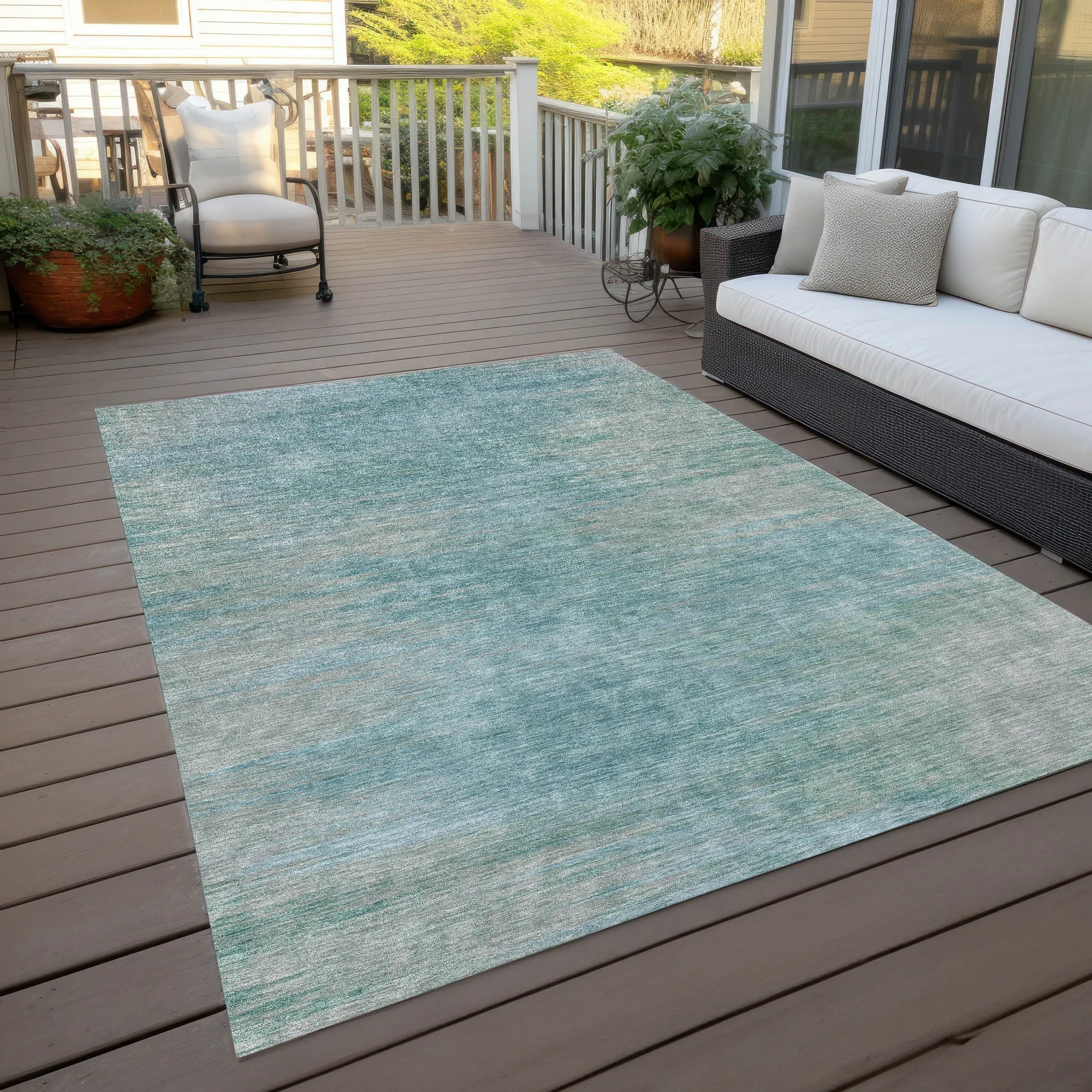 Machine Washable Indoor/ Outdoor Chantille Solid Ombre Rug