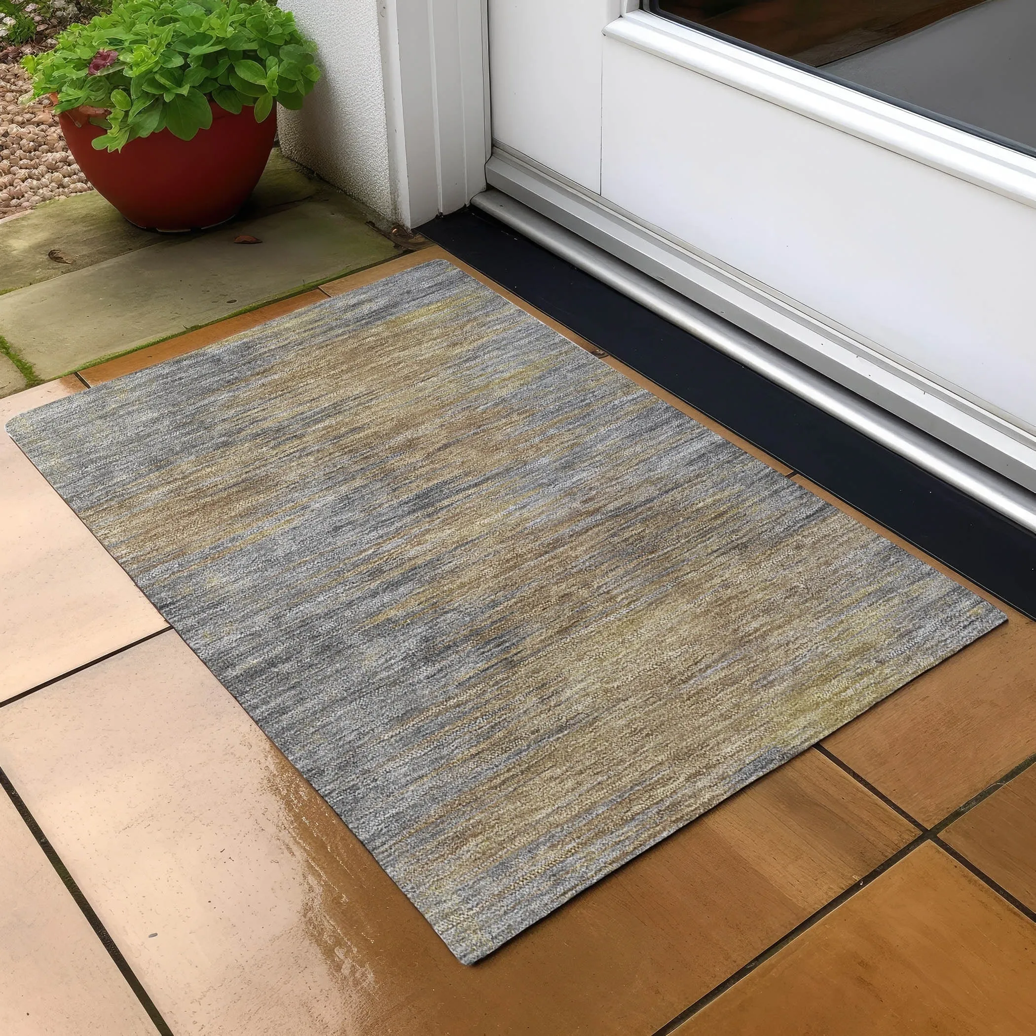 Machine Washable Indoor/ Outdoor Chantille Solid Ombre Rug