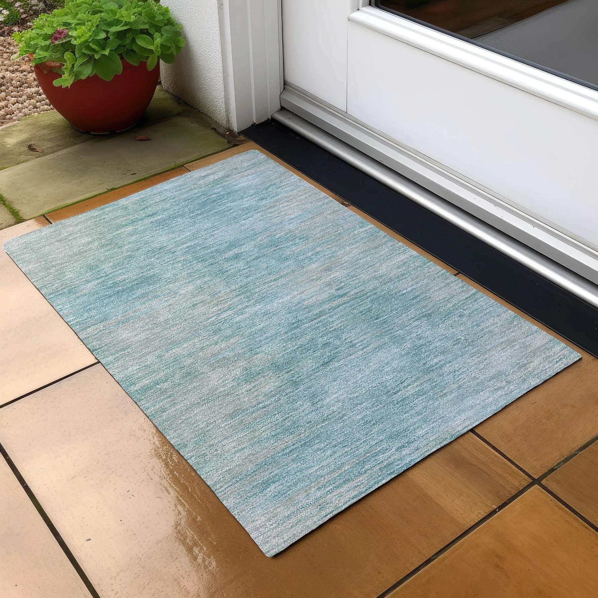 Machine Washable Indoor/ Outdoor Chantille Solid Ombre Rug