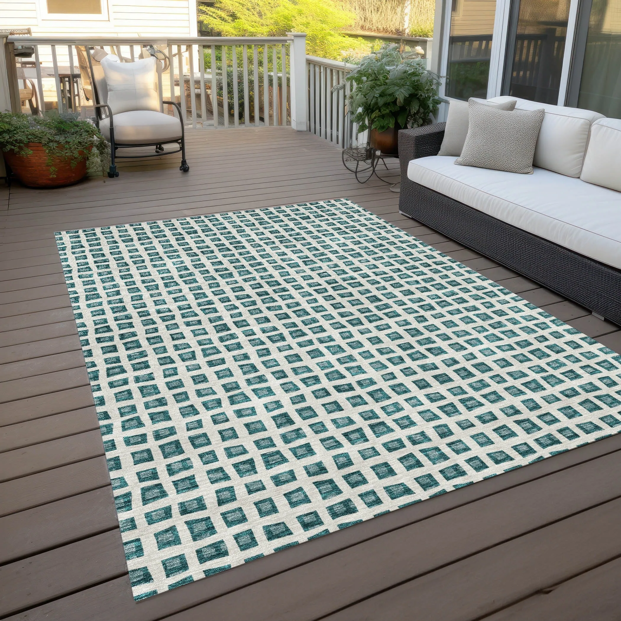 Machine Washable Indoor/ Outdoor Chantille Squared Rug