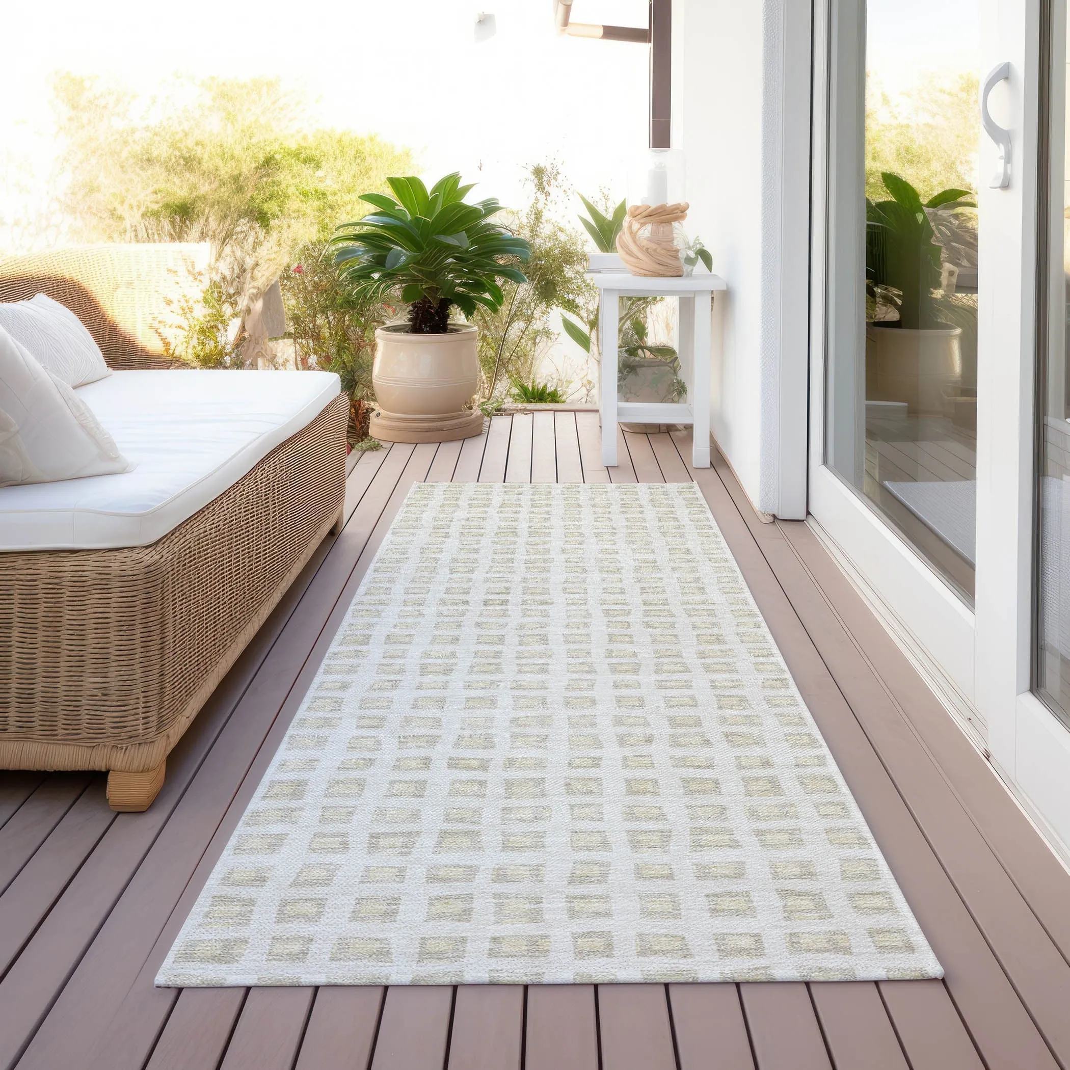 Machine Washable Indoor/ Outdoor Chantille Squared Rug