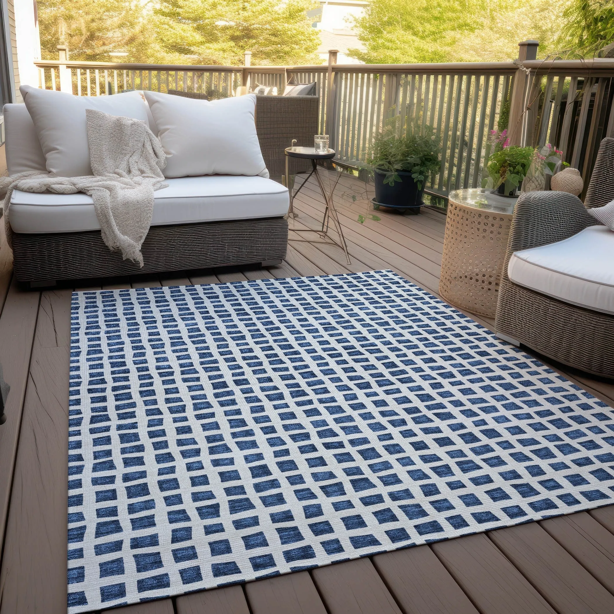 Machine Washable Indoor/ Outdoor Chantille Squared Rug