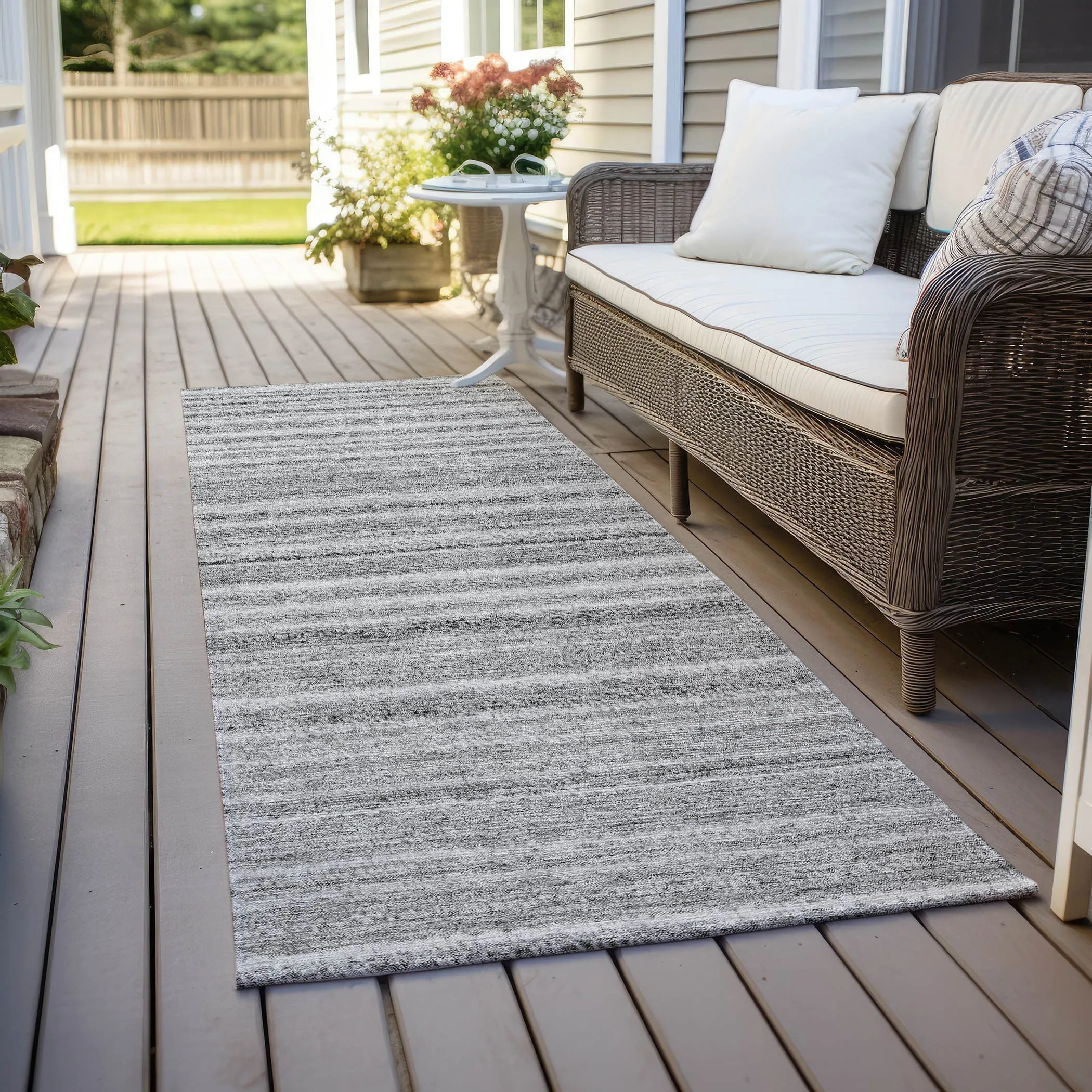 Machine Washable Indoor/ Outdoor Chantille Stripes Rug
