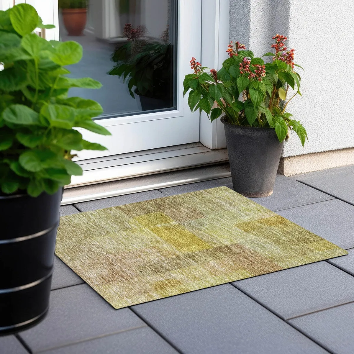 Machine Washable Indoor/ Outdoor Contemporary Abstract Chantille Rug