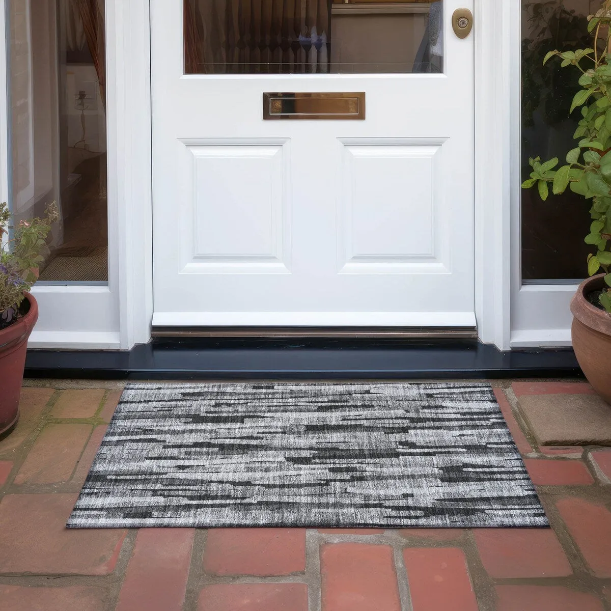 Machine Washable Indoor/ Outdoor Contemporary Chantille Rug