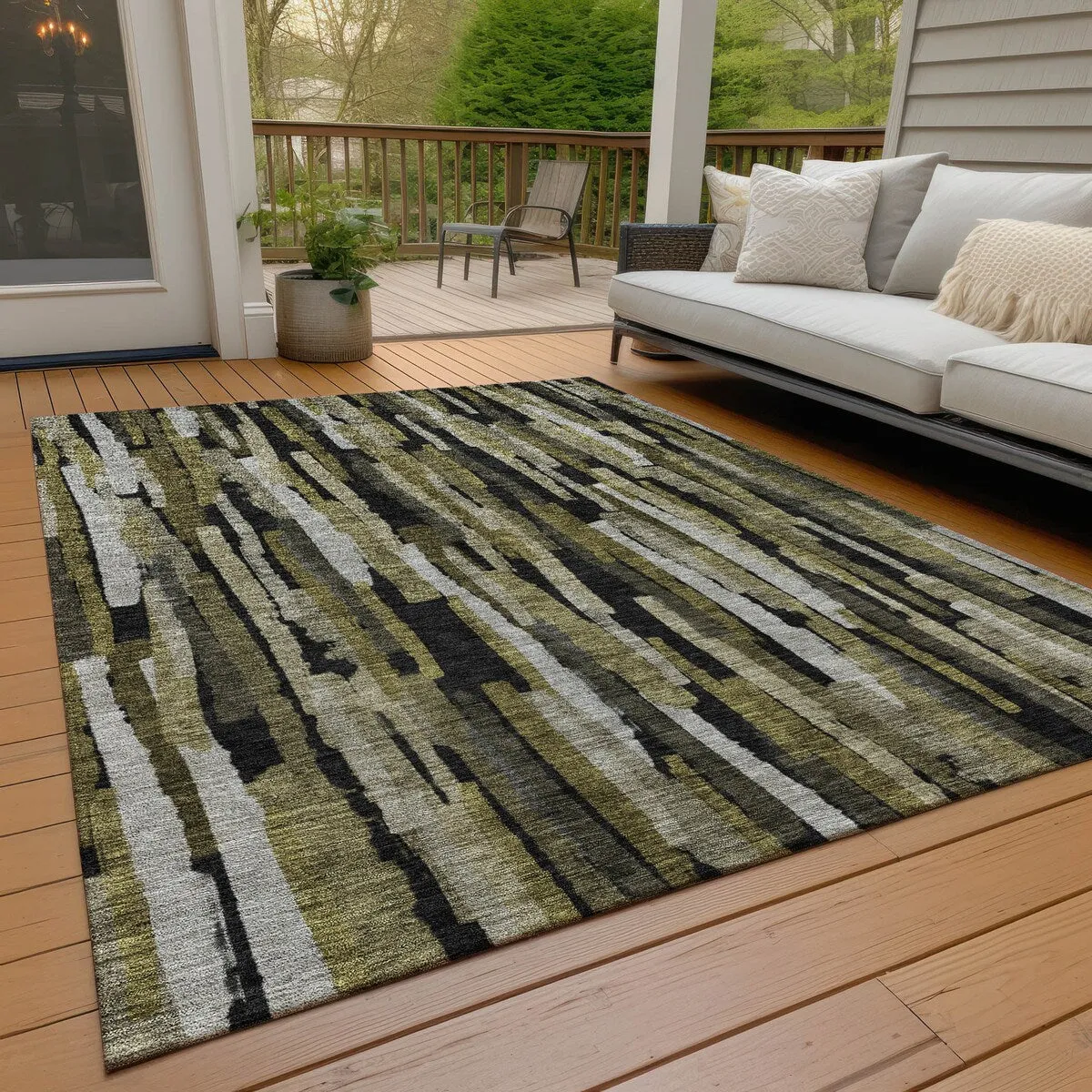Machine Washable Indoor/ Outdoor Contemporary Chantille Rug