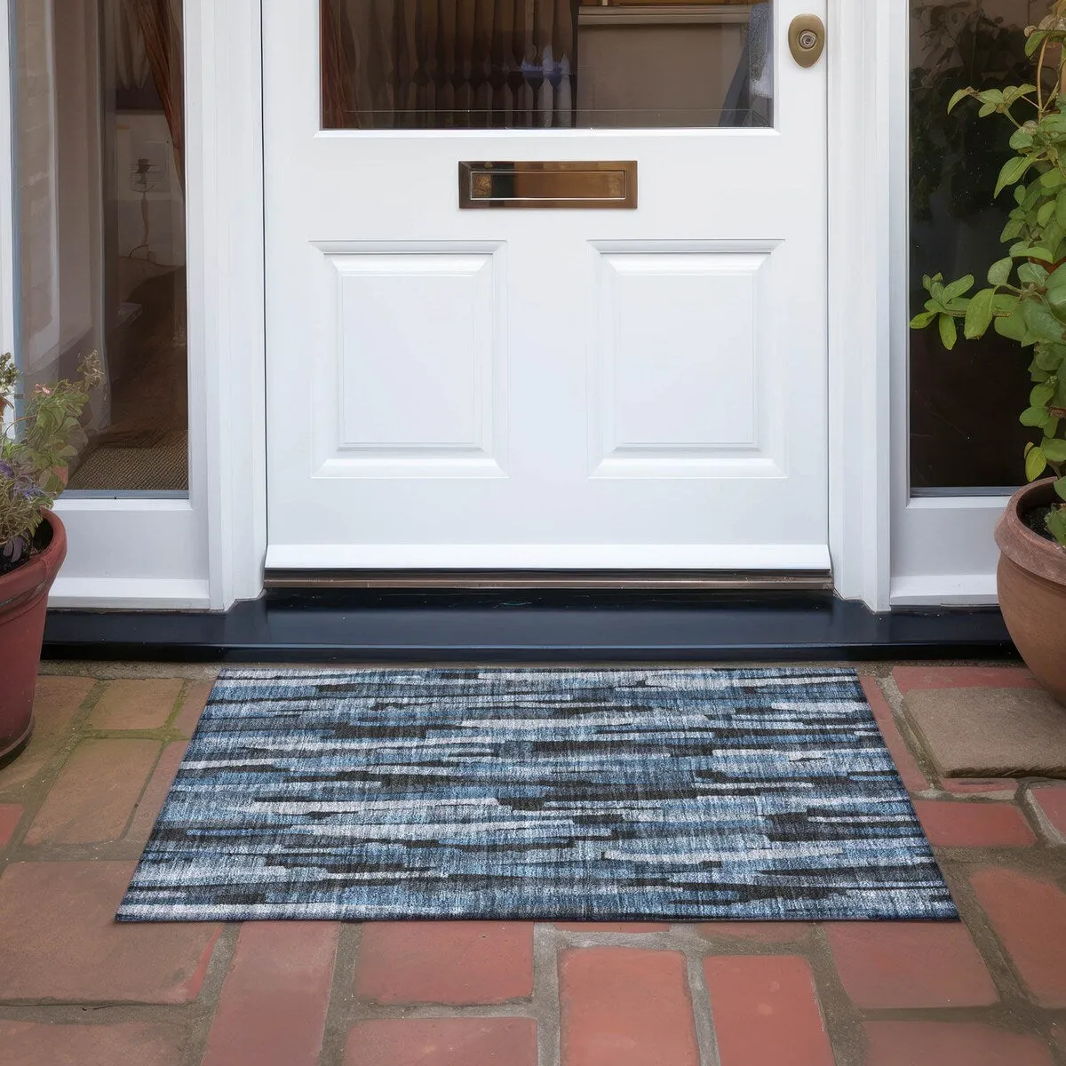 Machine Washable Indoor/ Outdoor Contemporary Chantille Rug
