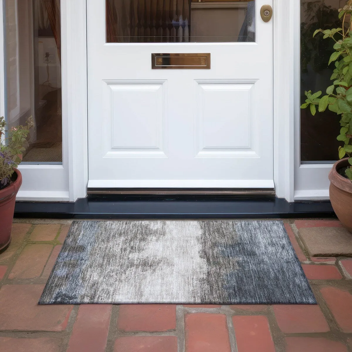 Machine Washable Indoor/ Outdoor Contemporary Chantille Rug