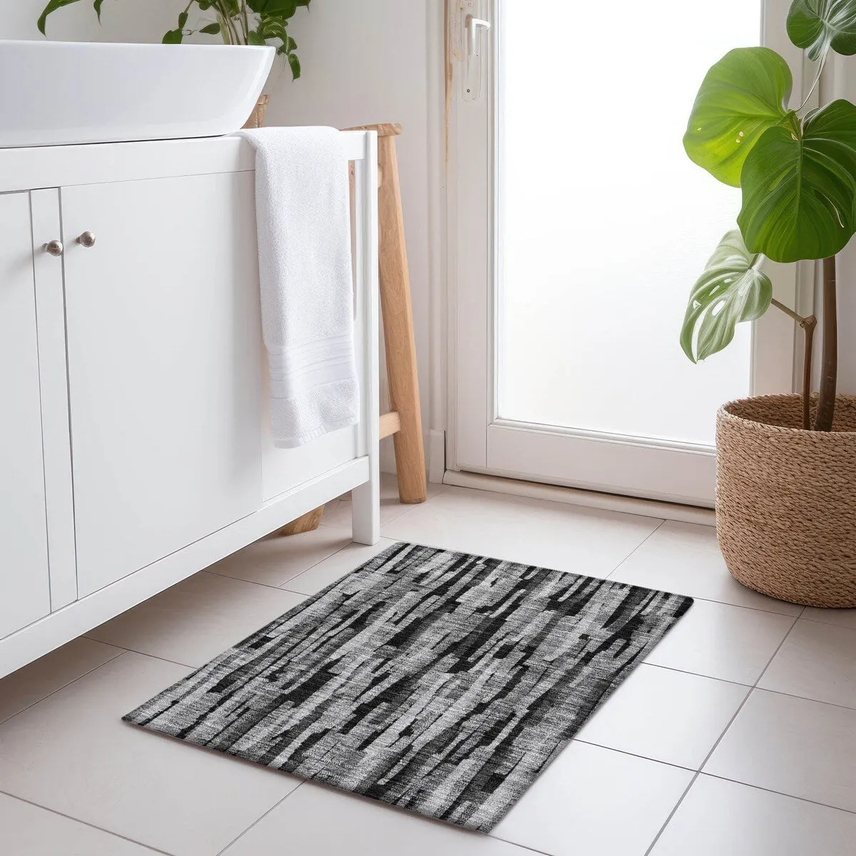 Machine Washable Indoor/ Outdoor Contemporary Chantille Rug