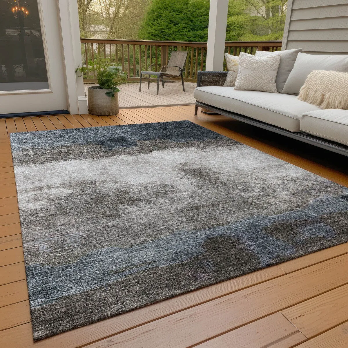 Machine Washable Indoor/ Outdoor Contemporary Chantille Rug