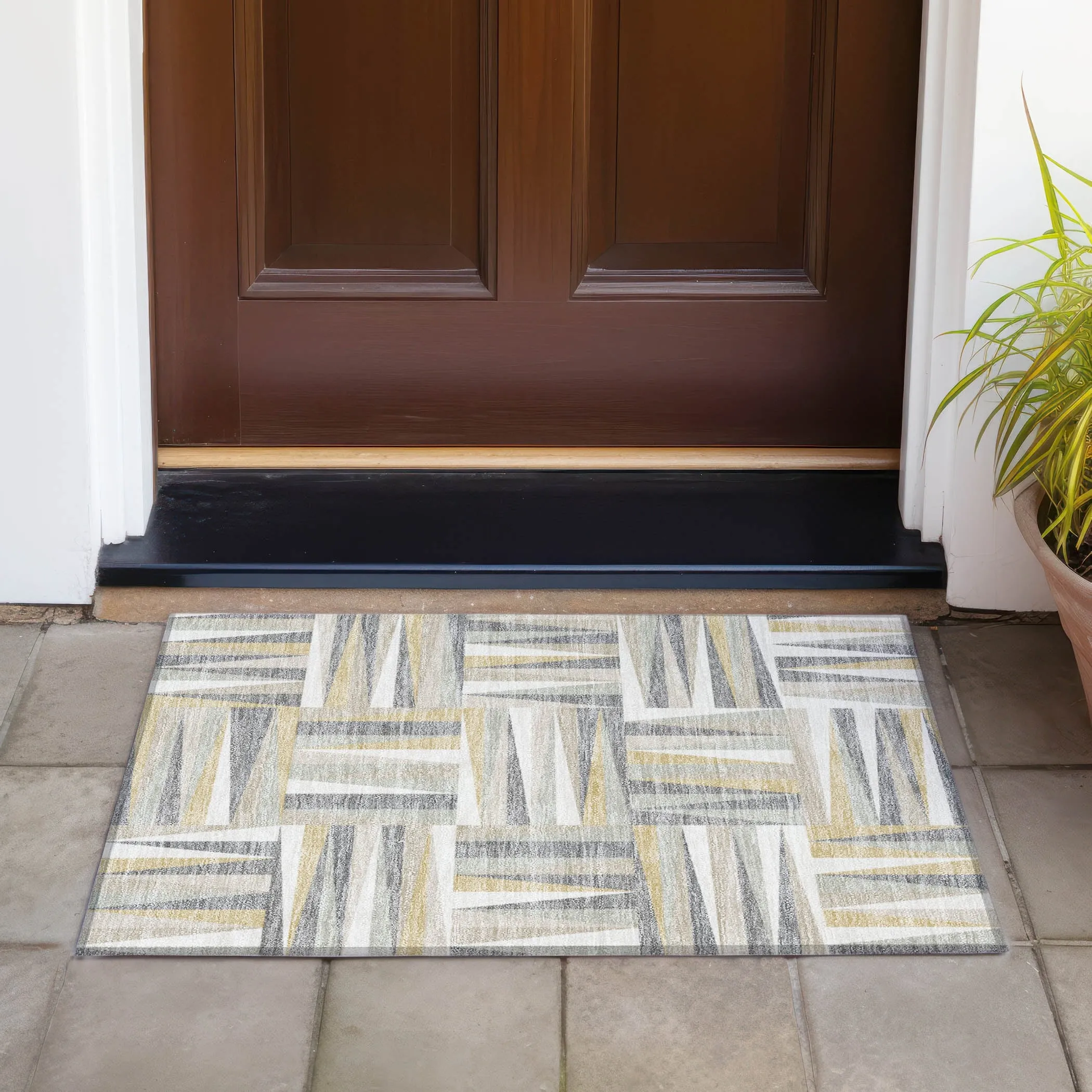 Machine Washable Indoor/ Outdoor Contemporary Mosaic Chantille Rug