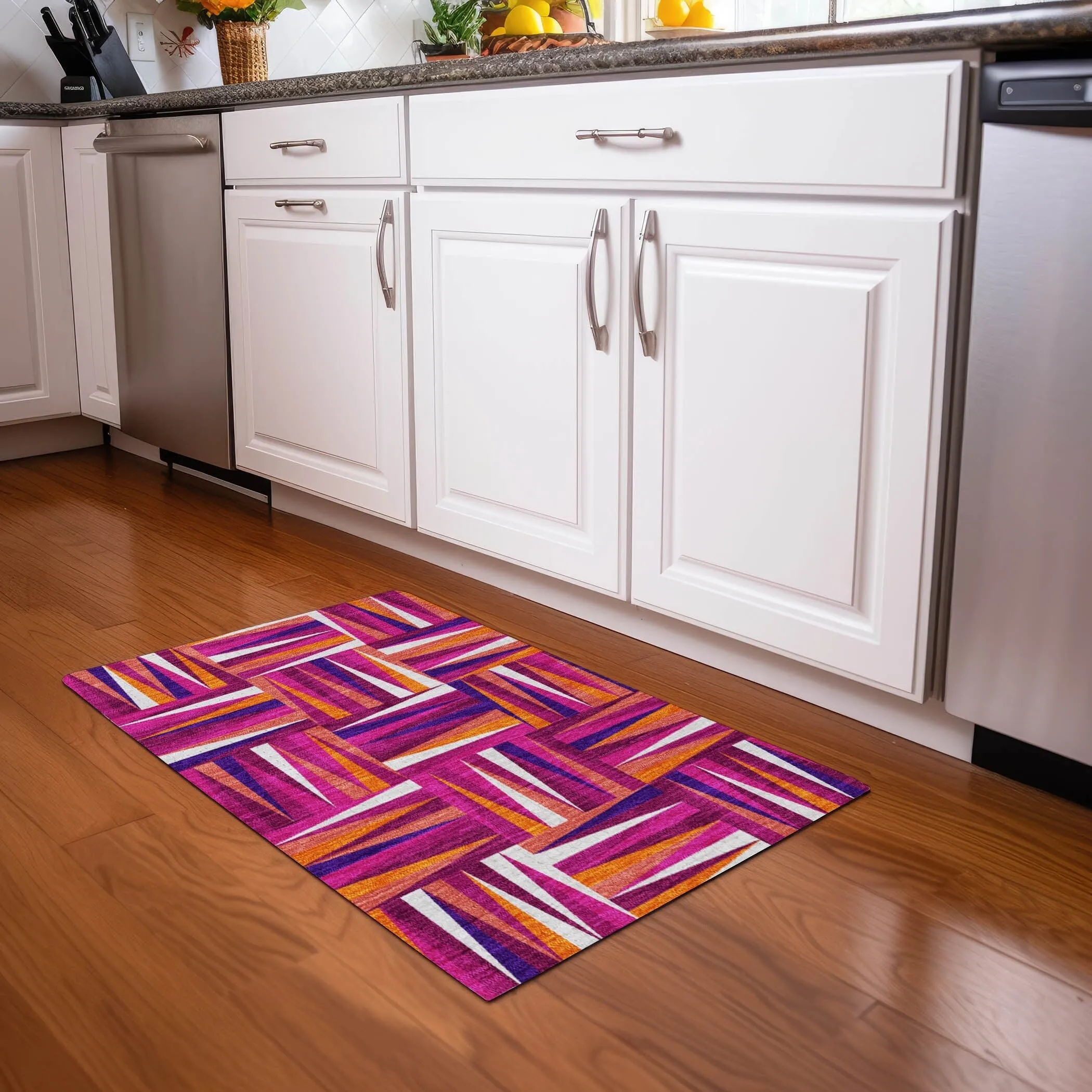 Machine Washable Indoor/ Outdoor Contemporary Mosaic Chantille Rug