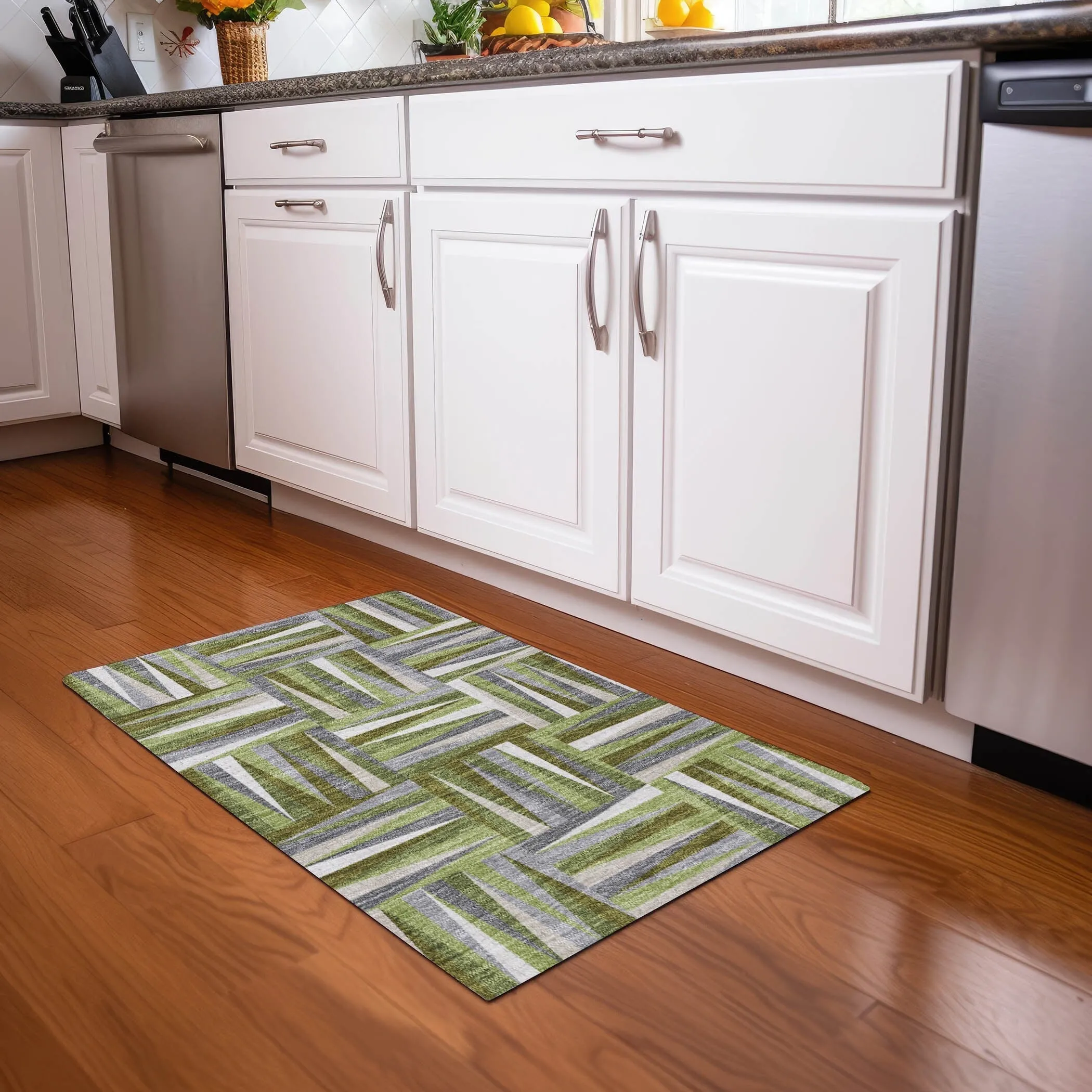Machine Washable Indoor/ Outdoor Contemporary Mosaic Chantille Rug