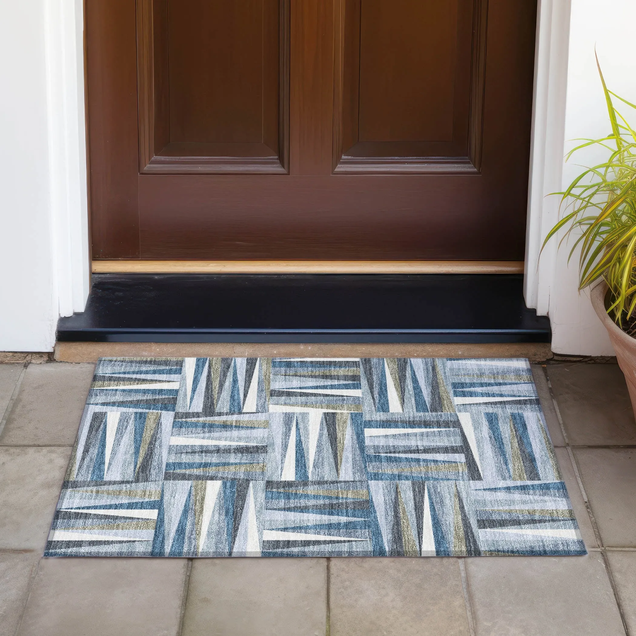 Machine Washable Indoor/ Outdoor Contemporary Mosaic Chantille Rug