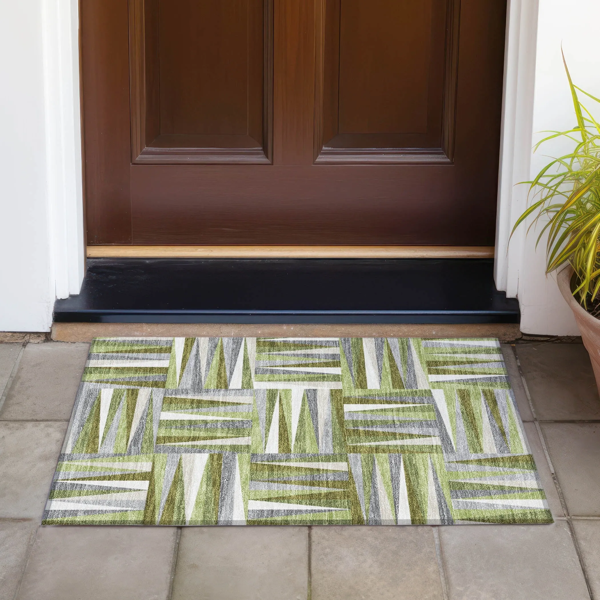 Machine Washable Indoor/ Outdoor Contemporary Mosaic Chantille Rug