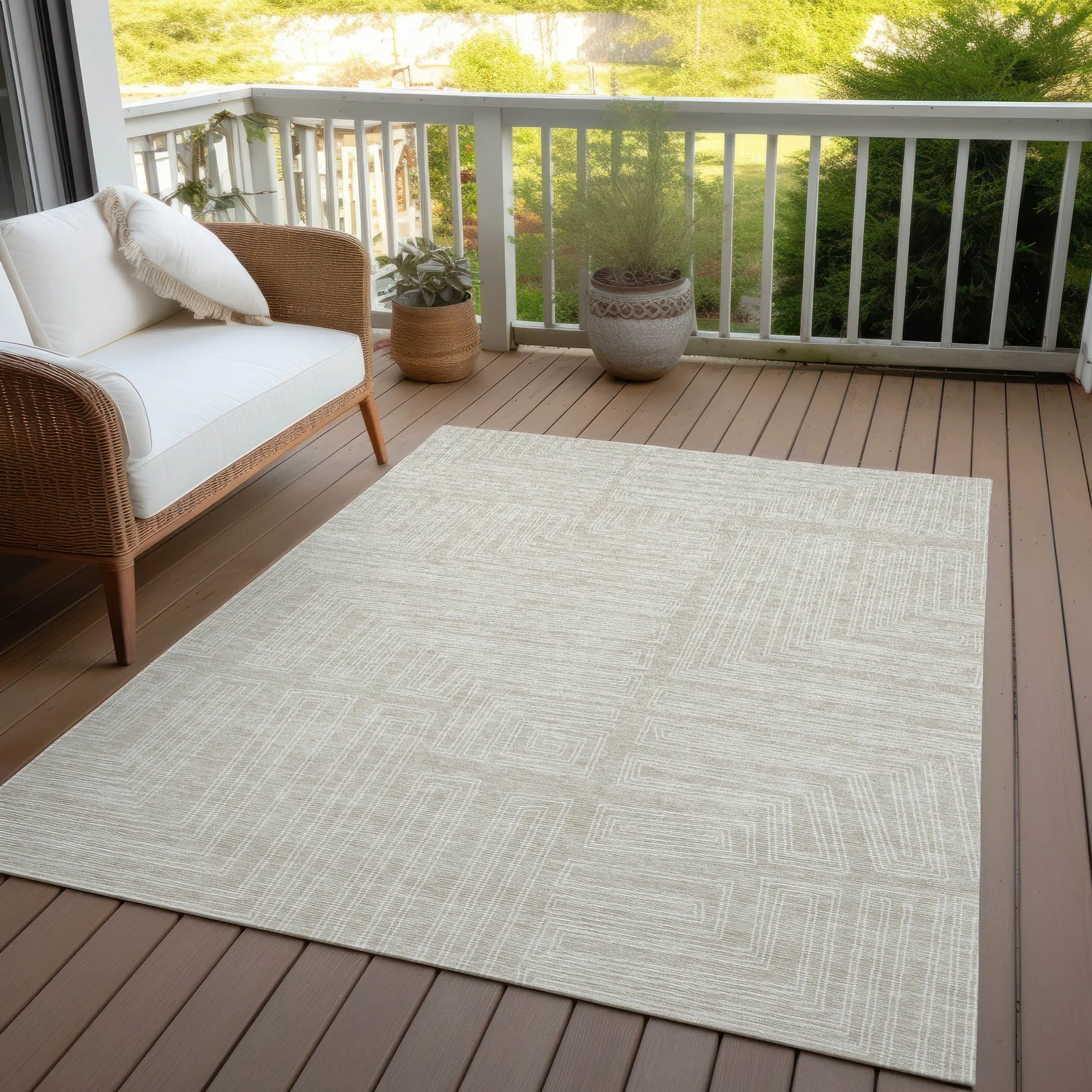 Machine Washable Indoor/ Outdoor Contemporary Stack Chantille Rug
