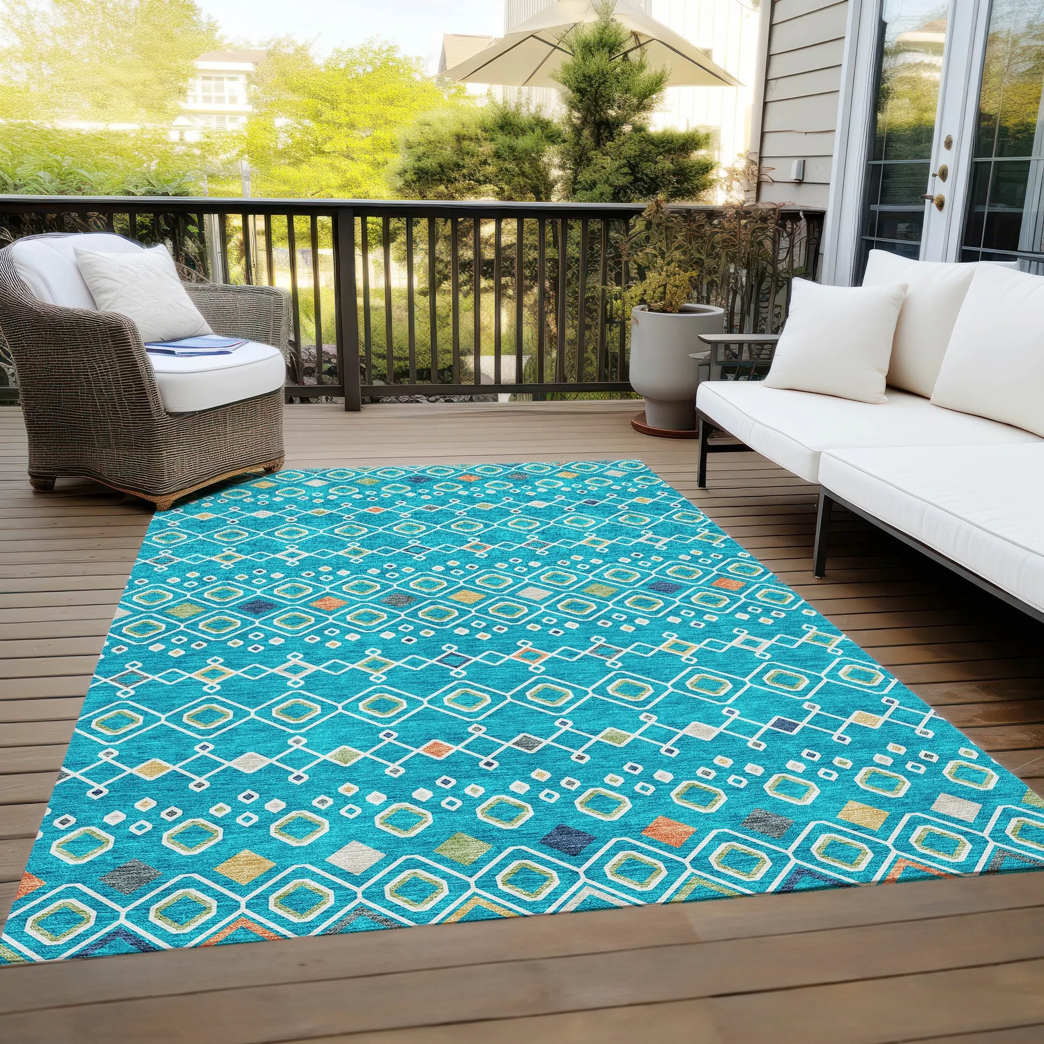Machine Washable Indoor/ Outdoor Global Contempory Chantille Rug