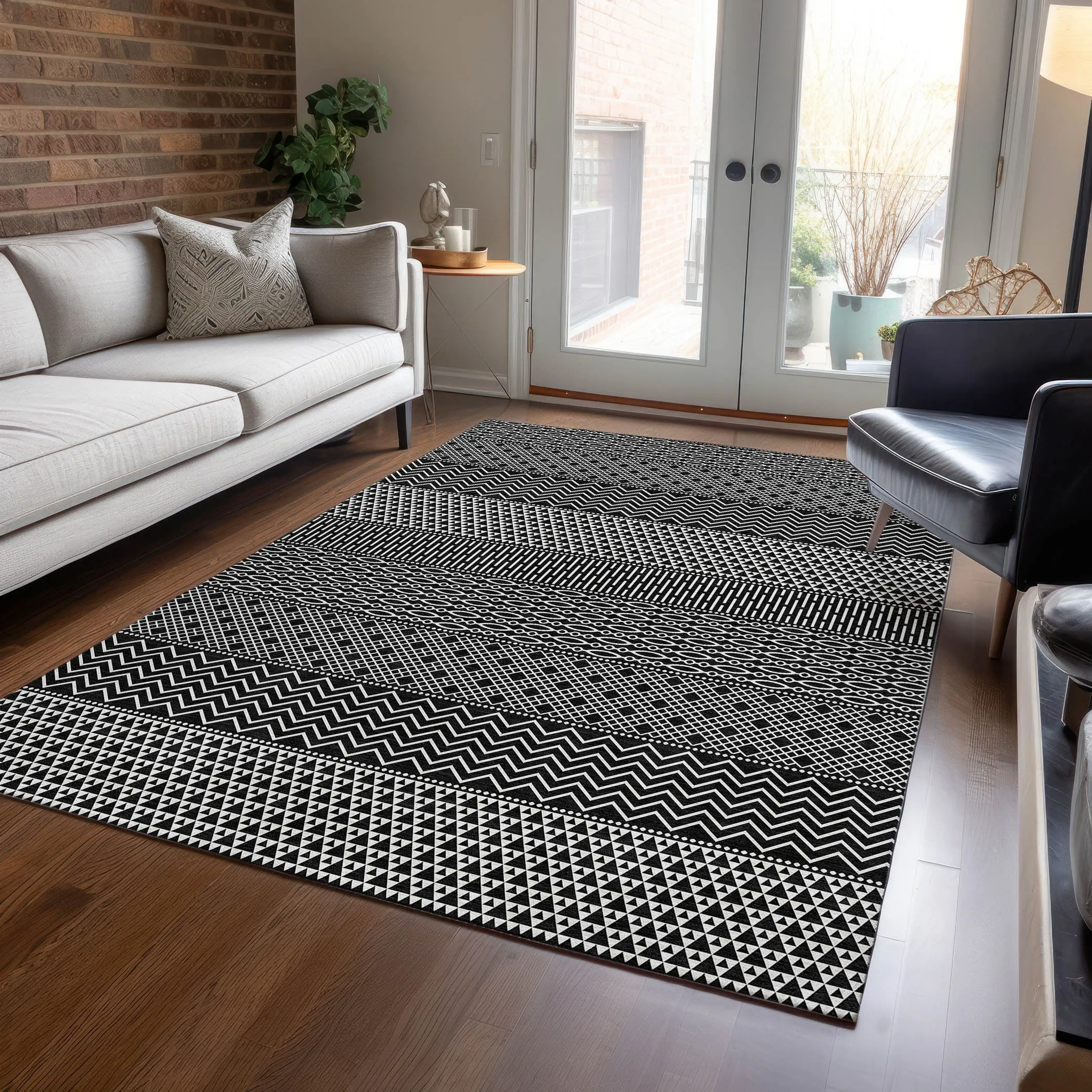 Machine Washable Indoor/ Outdoor Modern Stripes Chantille Rug
