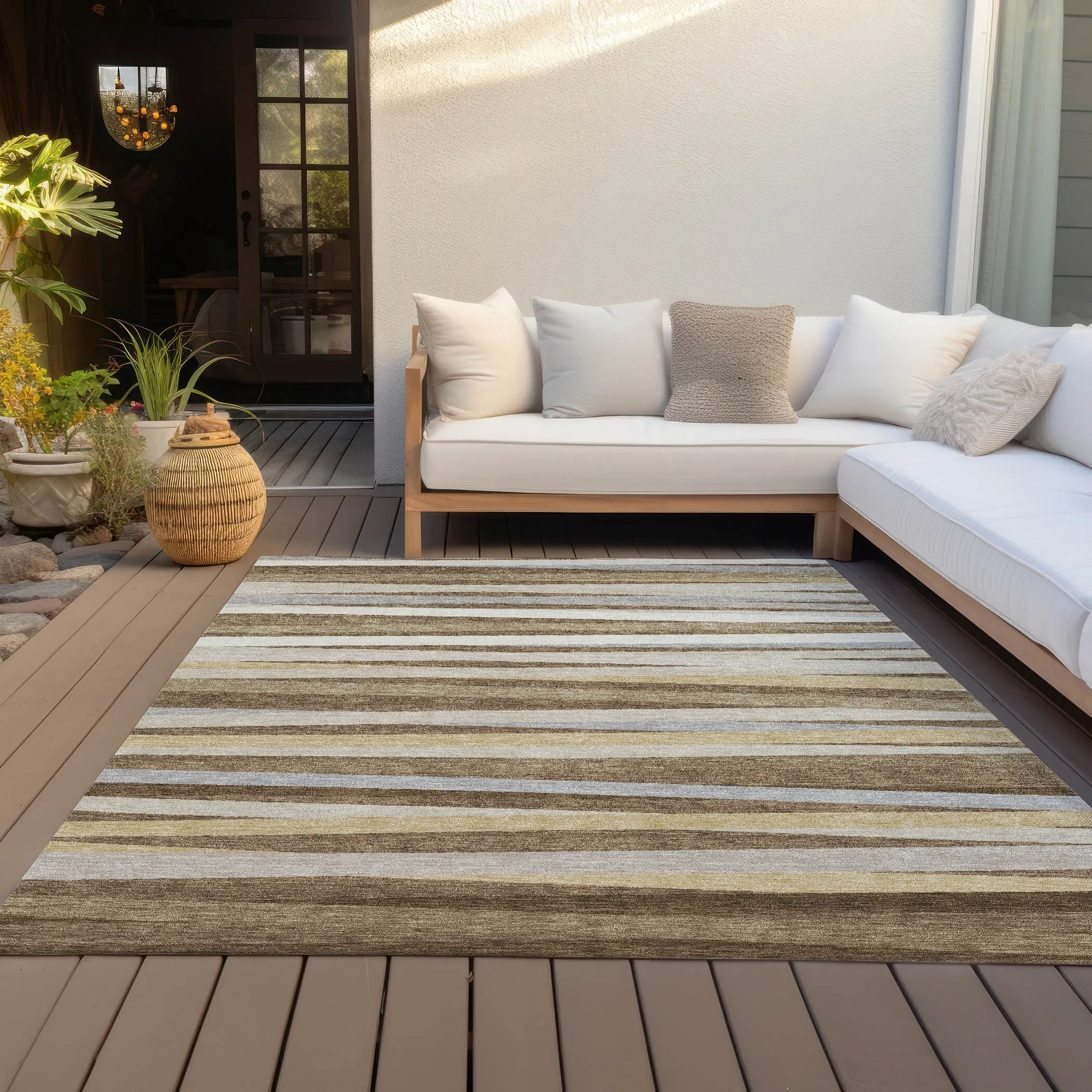 Machine Washable Indoor/ Outdoor Modern Stripes Chantille Rug