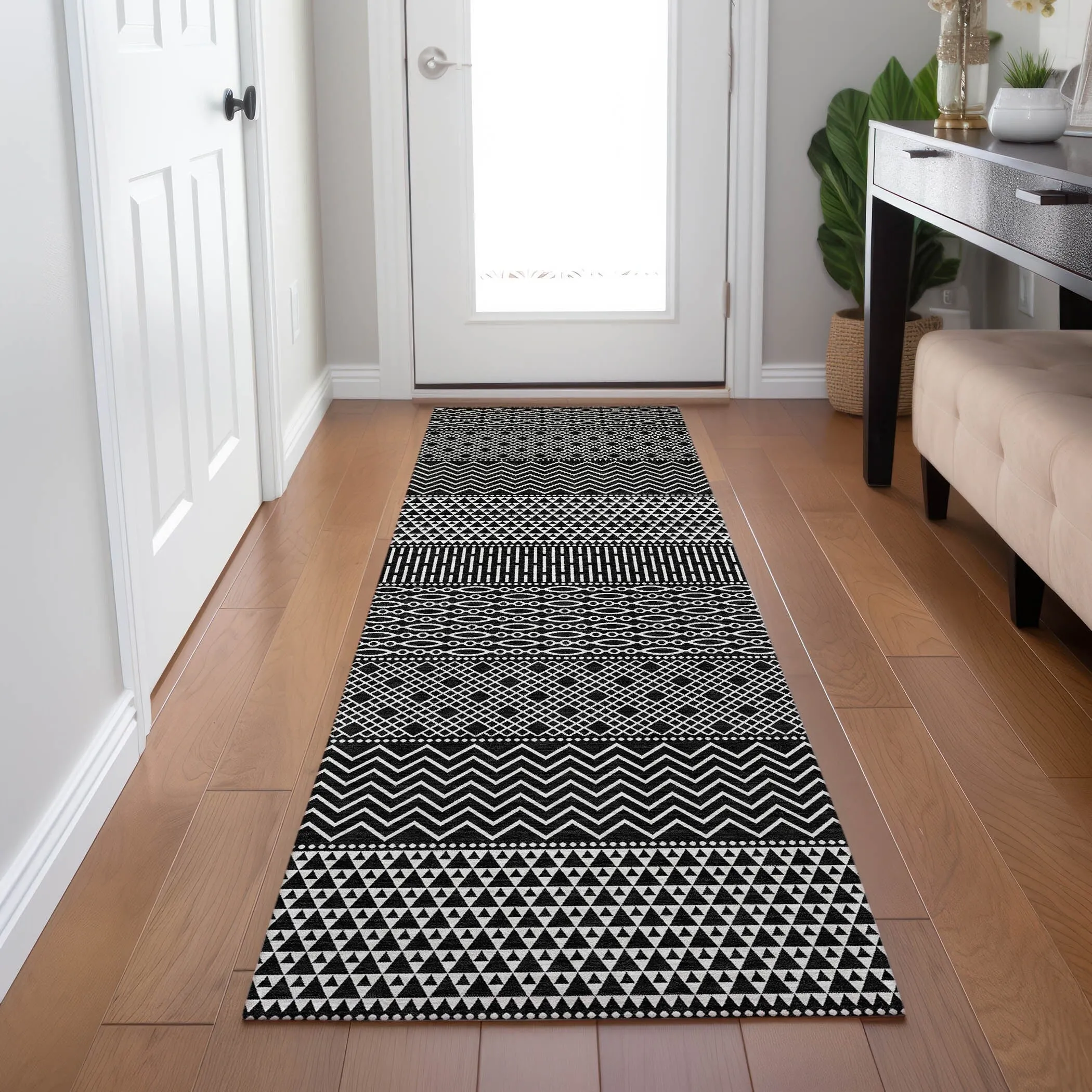 Machine Washable Indoor/ Outdoor Modern Stripes Chantille Rug