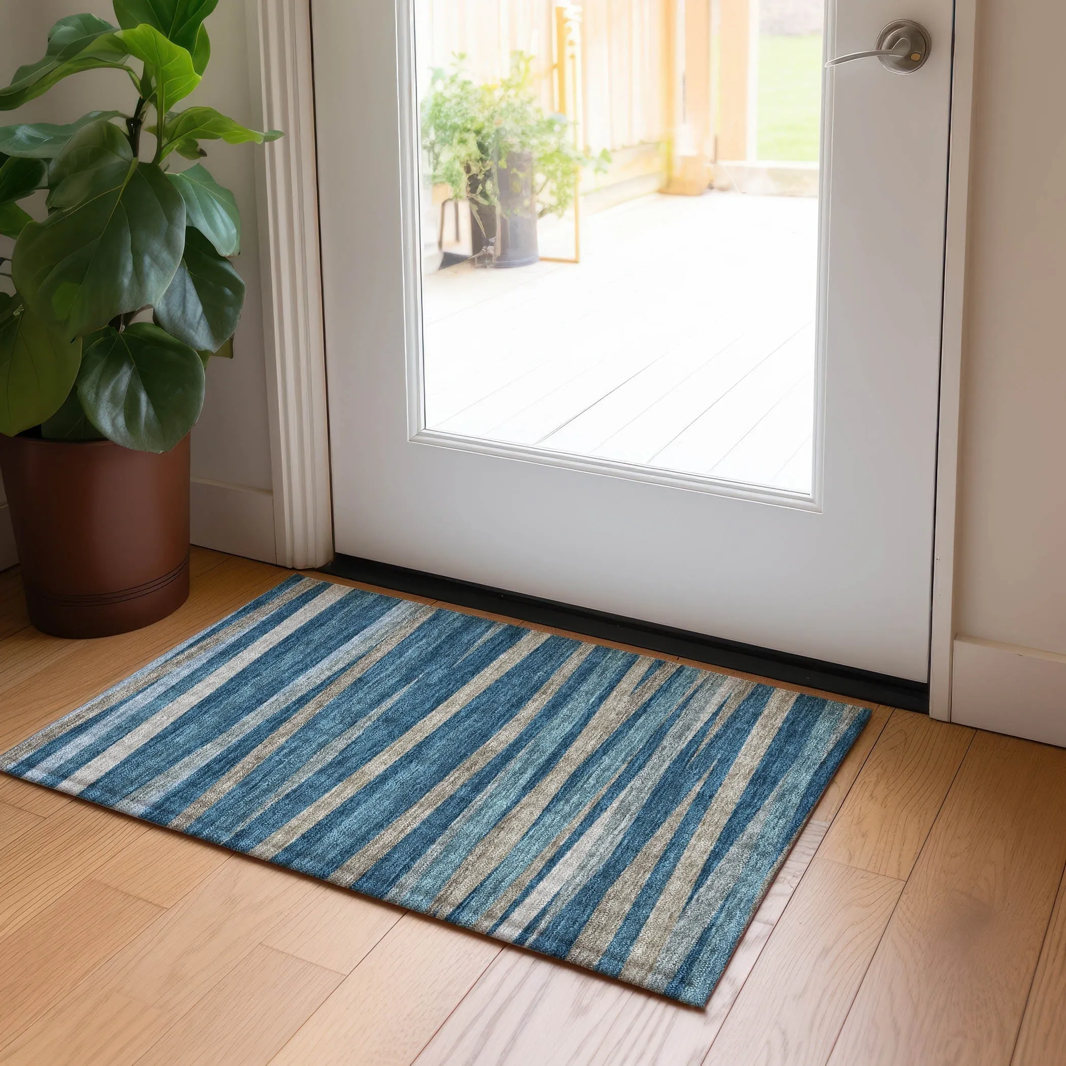 Machine Washable Indoor/ Outdoor Modern Stripes Chantille Rug