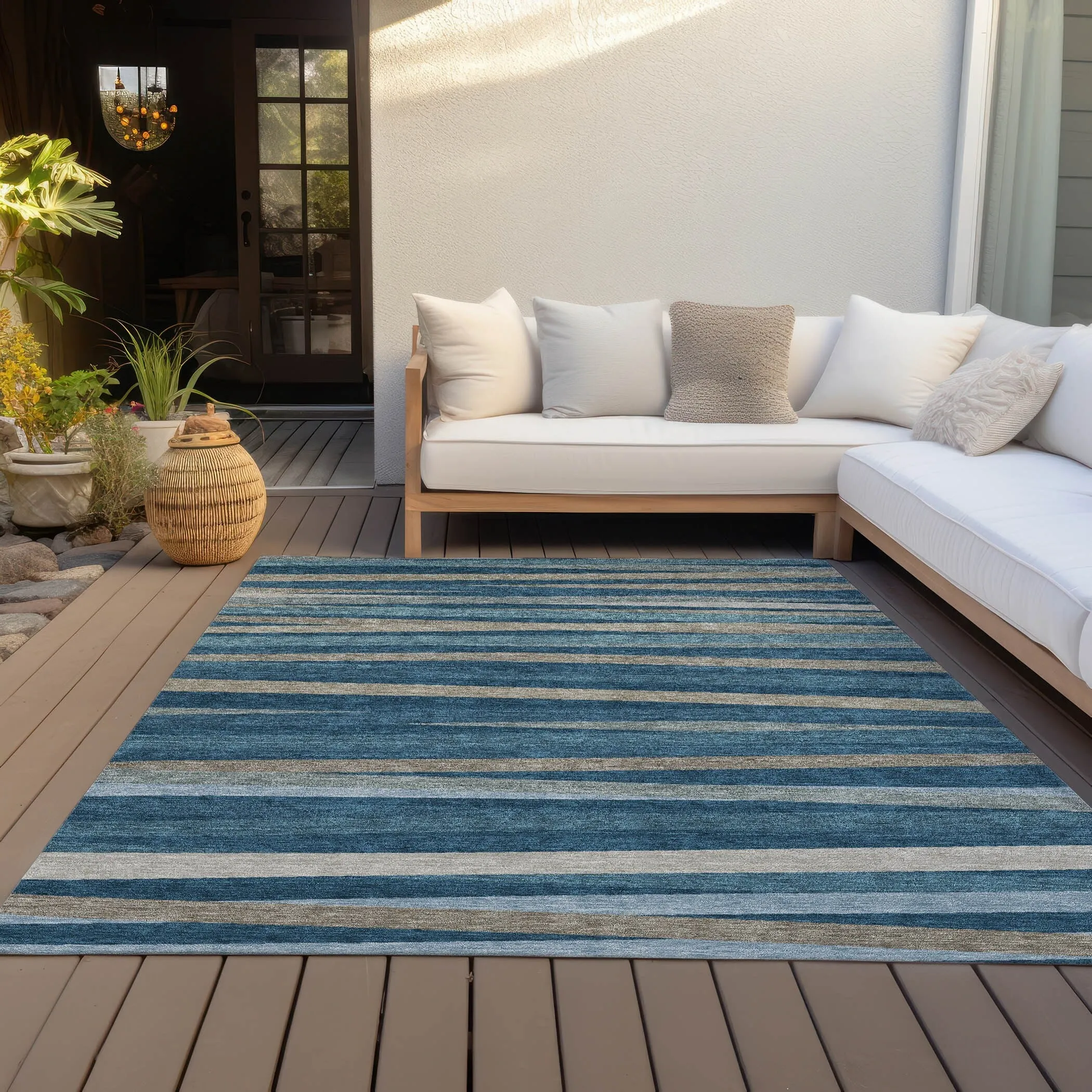 Machine Washable Indoor/ Outdoor Modern Stripes Chantille Rug