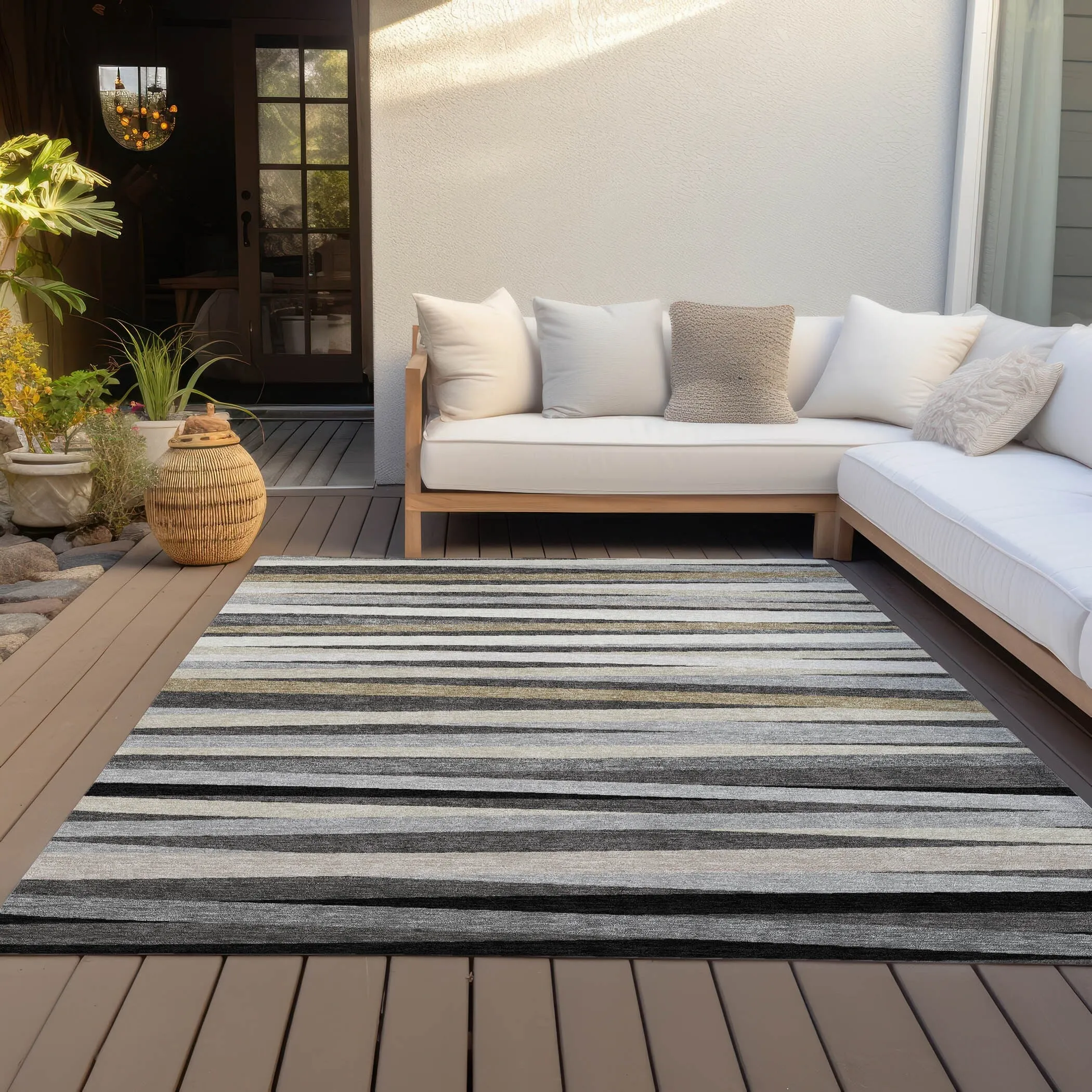 Machine Washable Indoor/ Outdoor Modern Stripes Chantille Rug