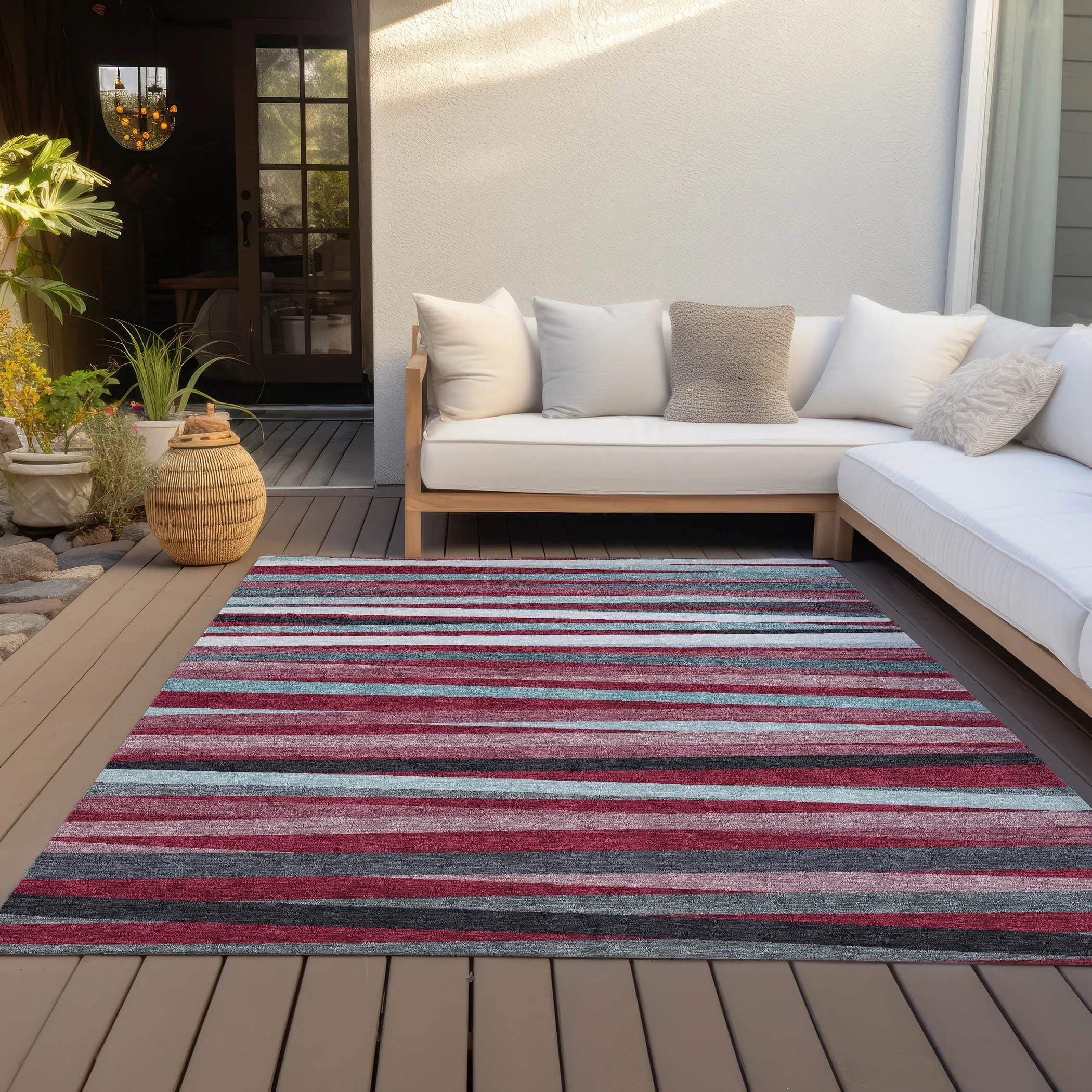 Machine Washable Indoor/ Outdoor Modern Stripes Chantille Rug