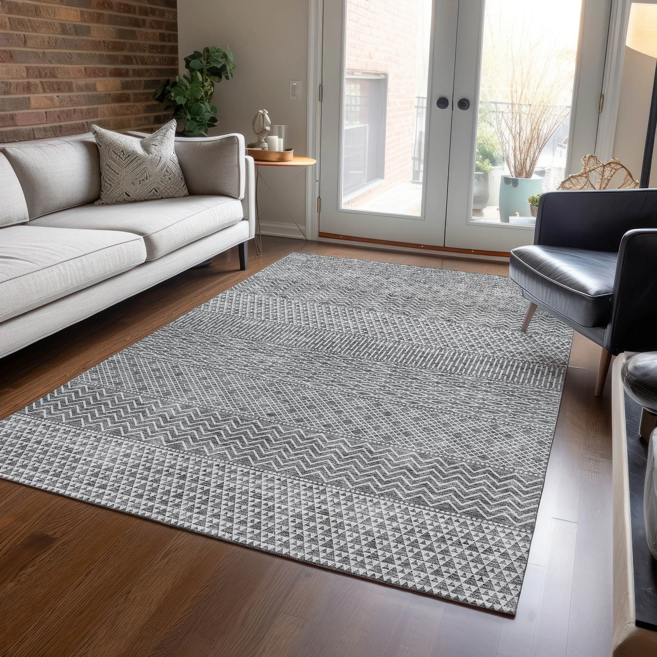 Machine Washable Indoor/ Outdoor Modern Stripes Chantille Rug