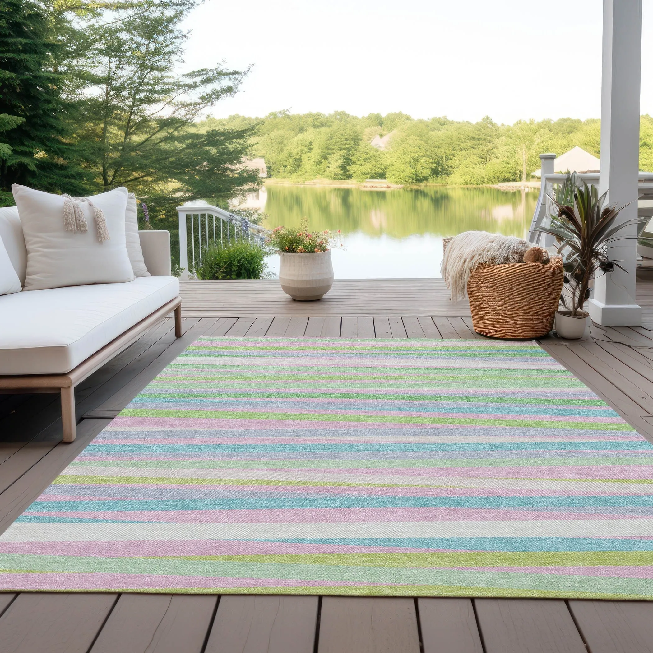 Machine Washable Indoor/ Outdoor Modern Stripes Chantille Rug