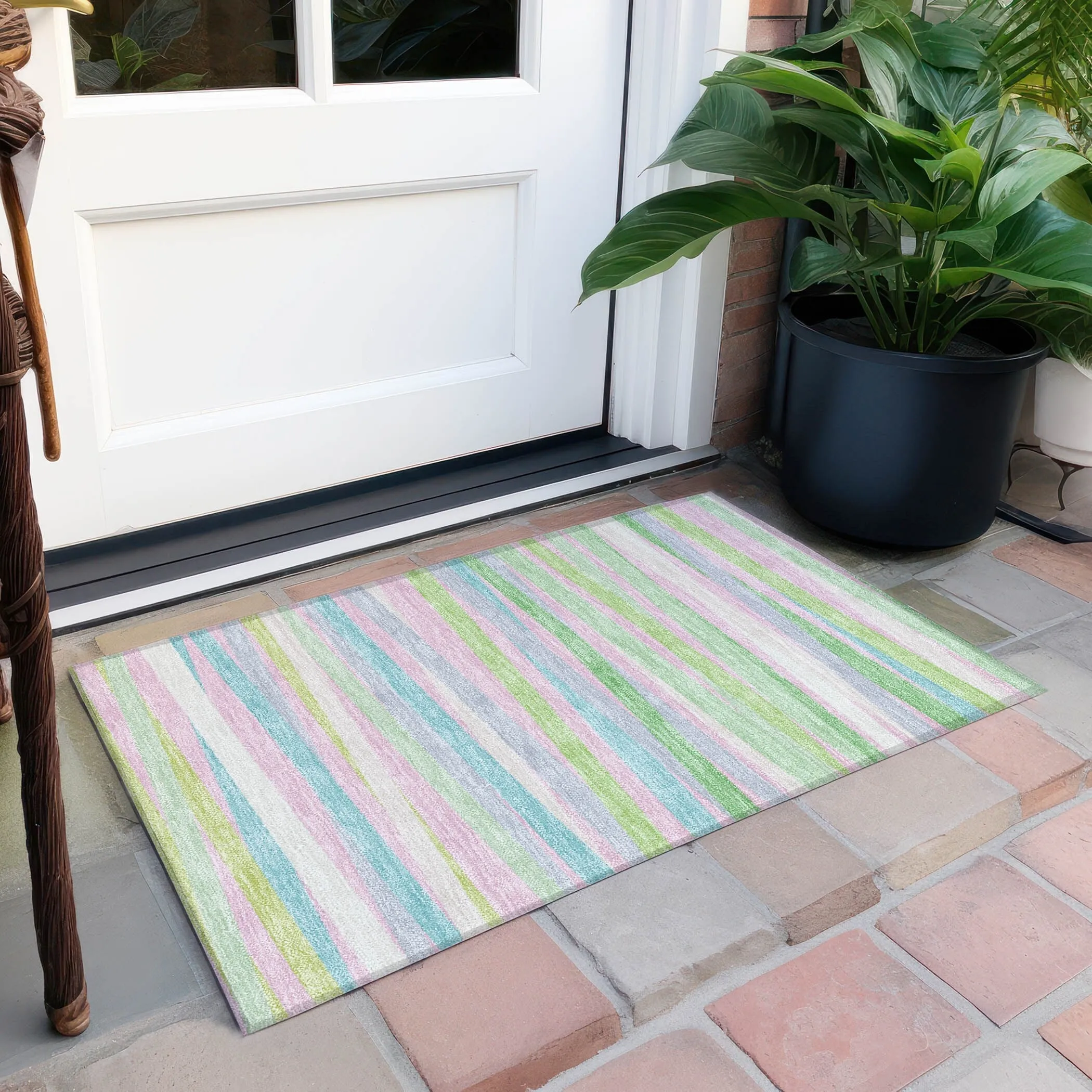 Machine Washable Indoor/ Outdoor Modern Stripes Chantille Rug