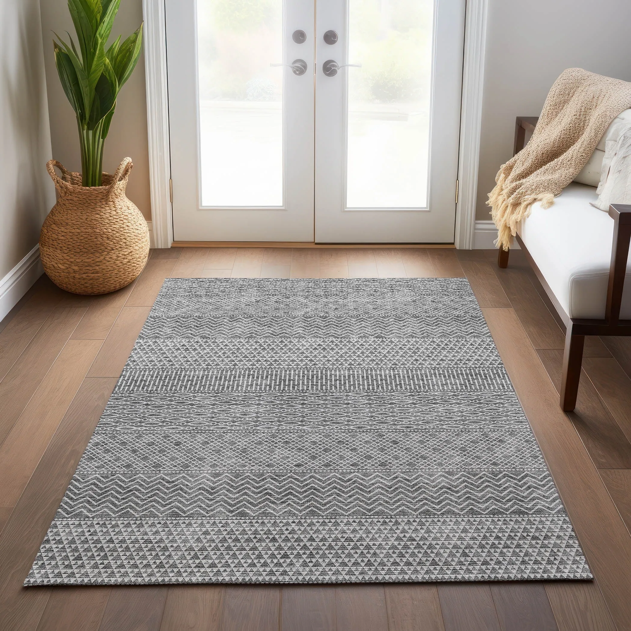 Machine Washable Indoor/ Outdoor Modern Stripes Chantille Rug