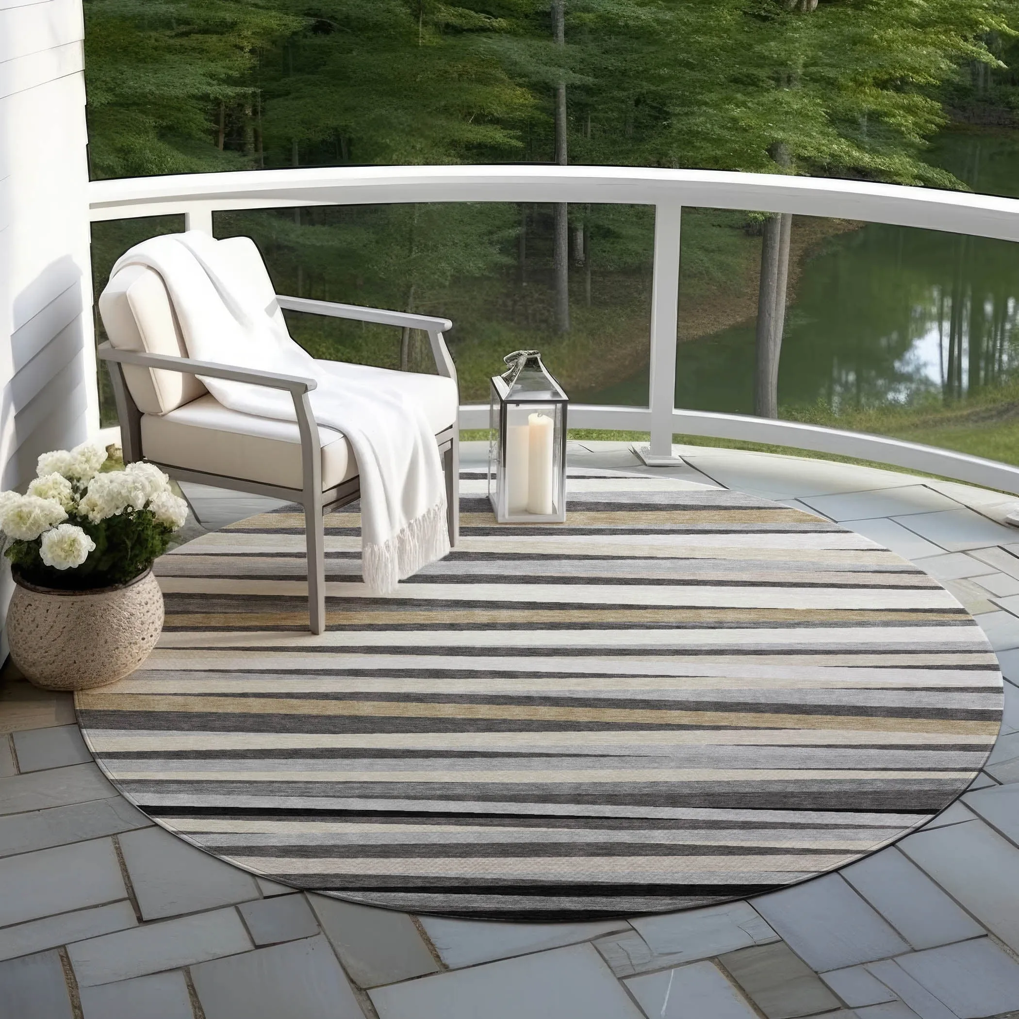 Machine Washable Indoor/ Outdoor Modern Stripes Chantille Rug