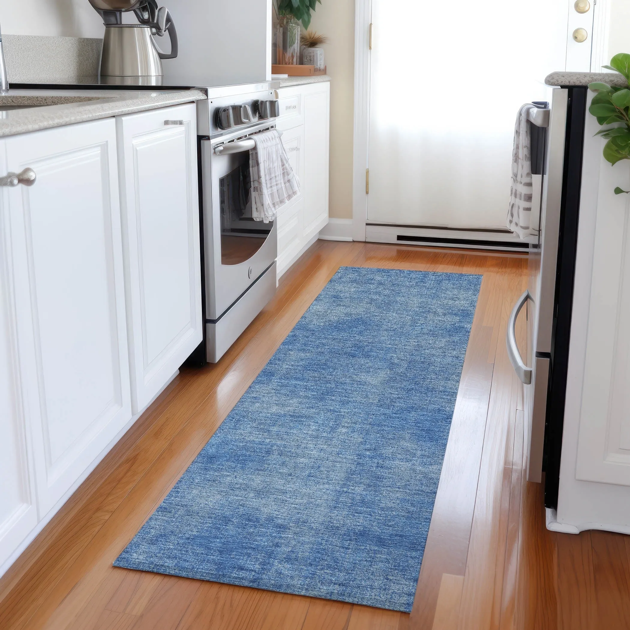 Machine Washable Indoor/ Outdoor Simple Solid Chantille Rug