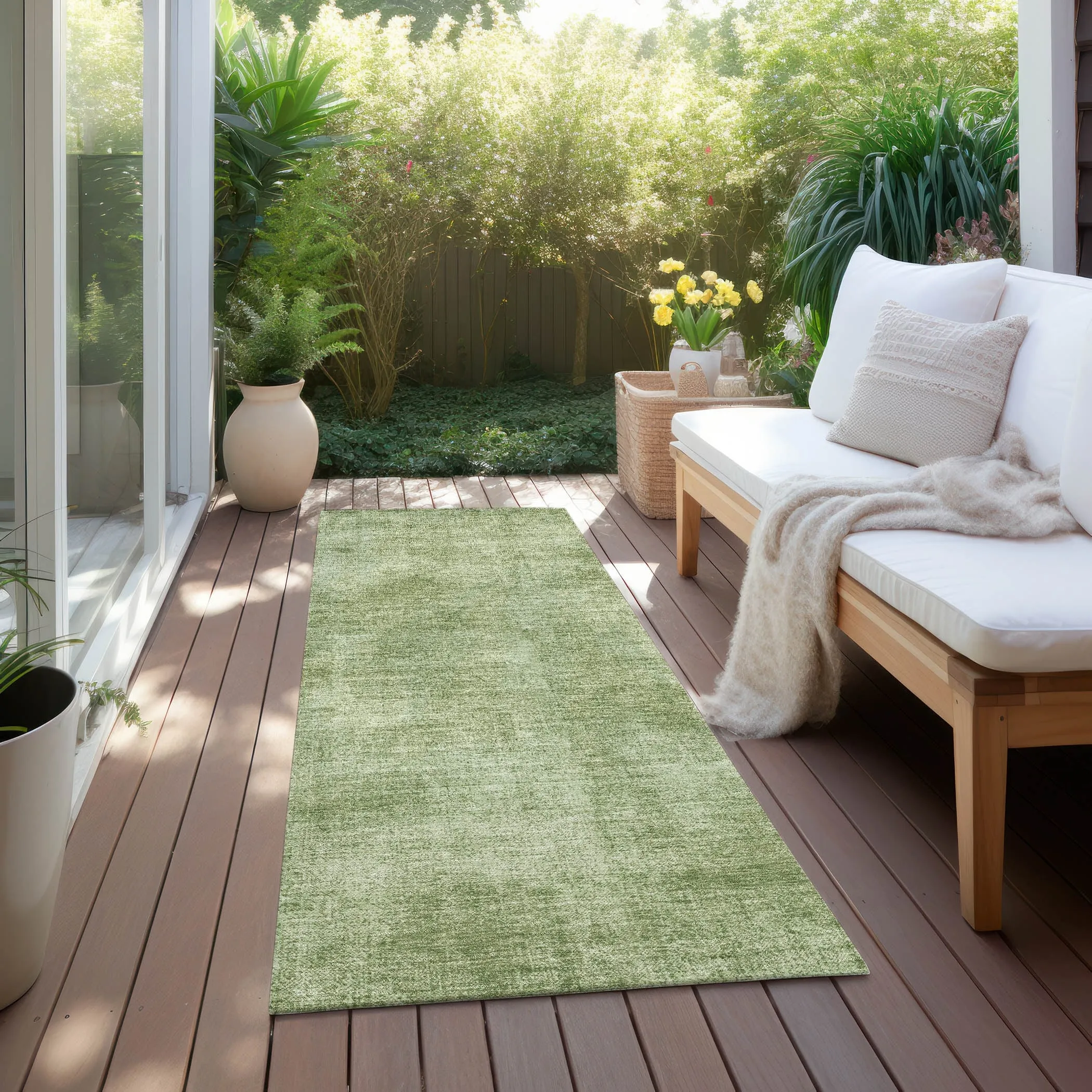 Machine Washable Indoor/ Outdoor Simple Solid Chantille Rug