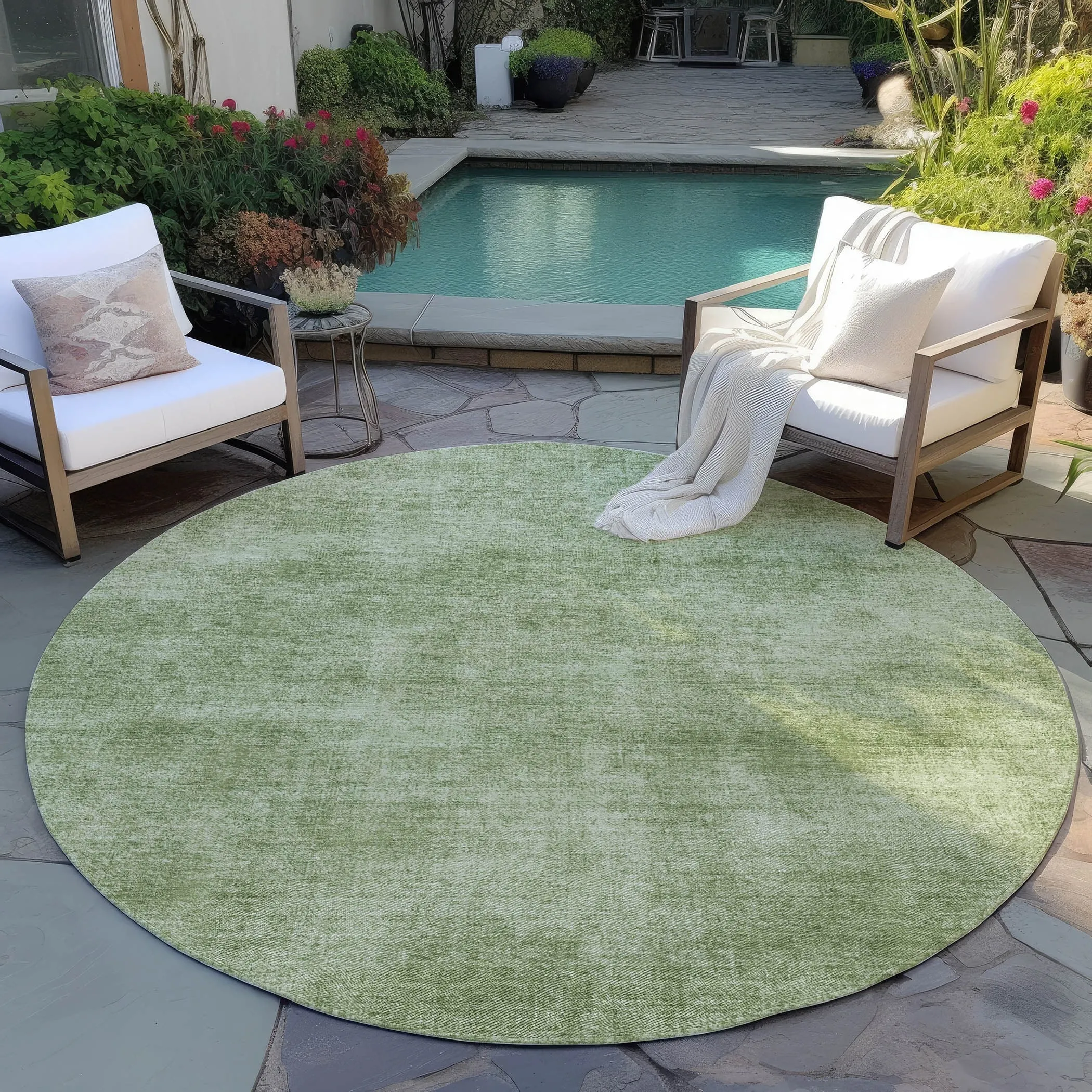 Machine Washable Indoor/ Outdoor Simple Solid Chantille Rug