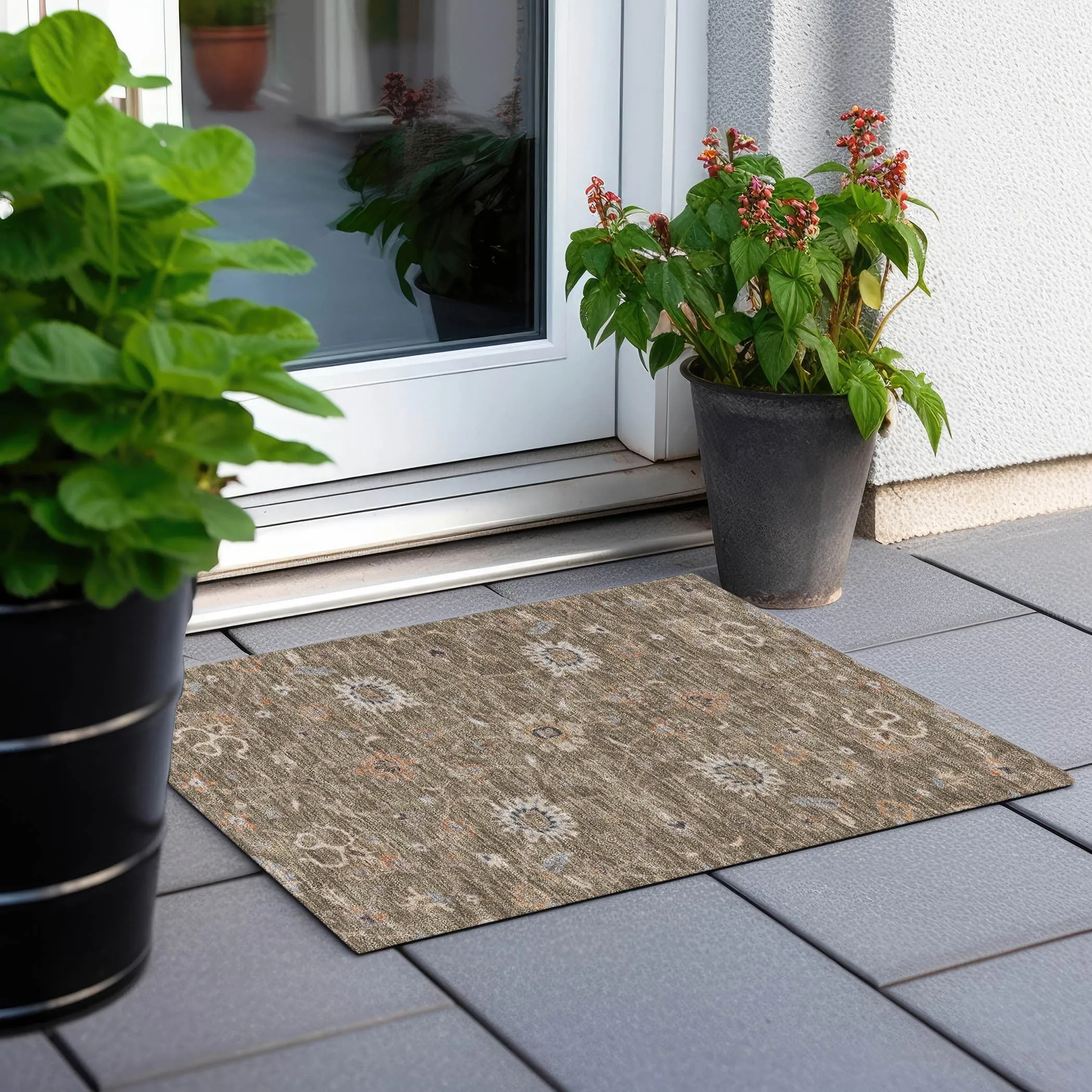 Machine Washable Indoor/ Outdoor Traditional Persian Chantille Rug