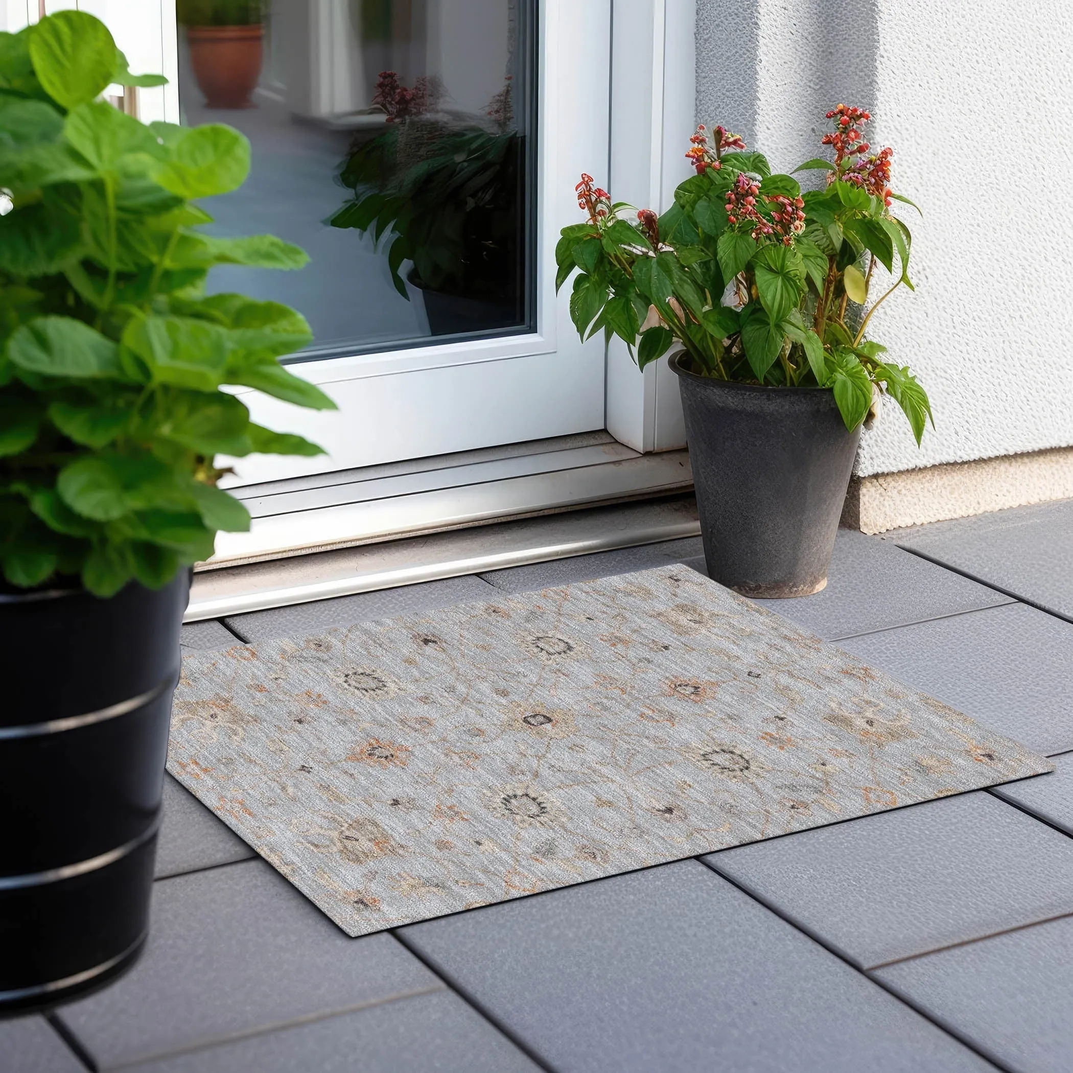 Machine Washable Indoor/ Outdoor Traditional Persian Chantille Rug