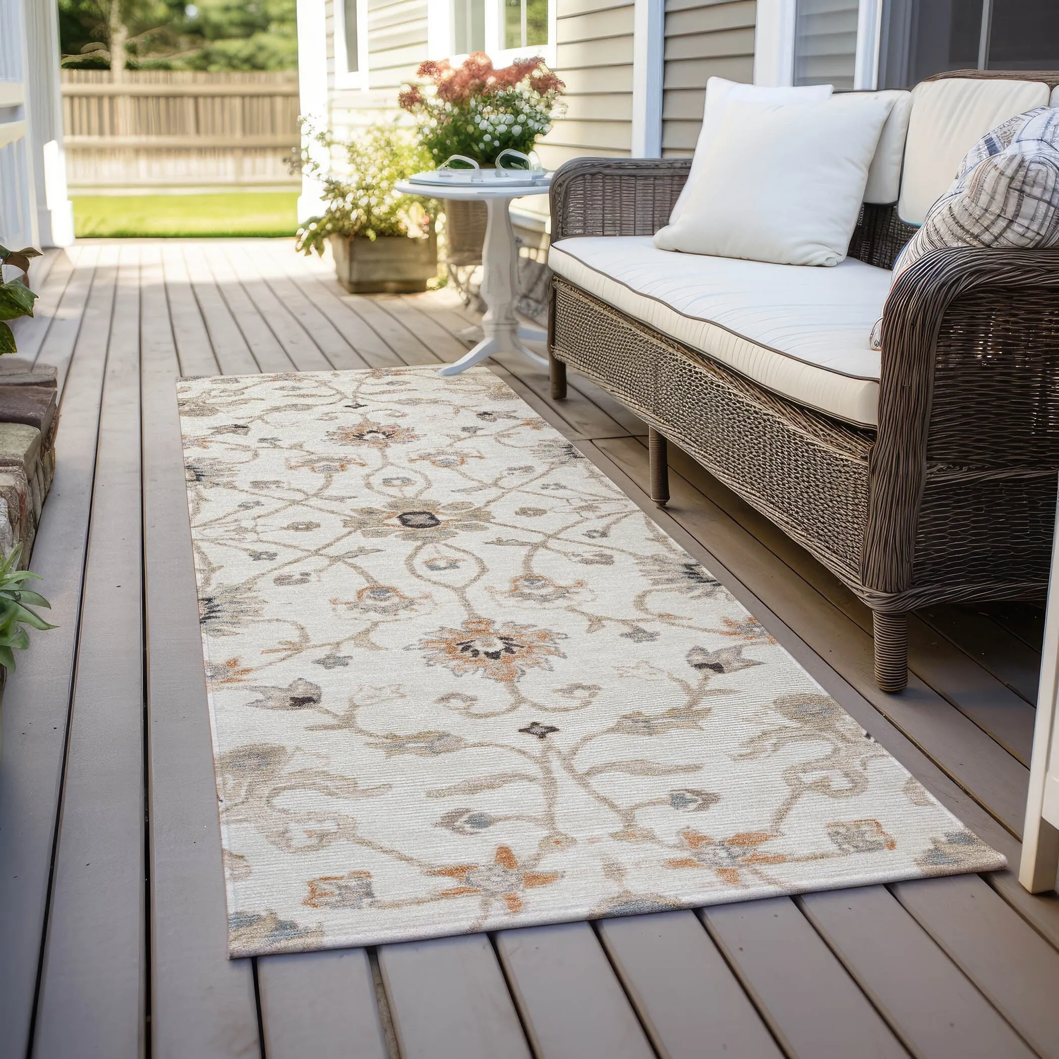 Machine Washable Indoor/ Outdoor Traditional Persian Chantille Rug