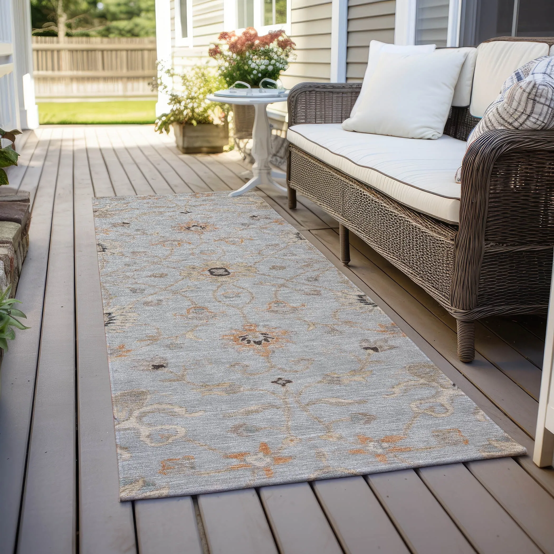 Machine Washable Indoor/ Outdoor Traditional Persian Chantille Rug